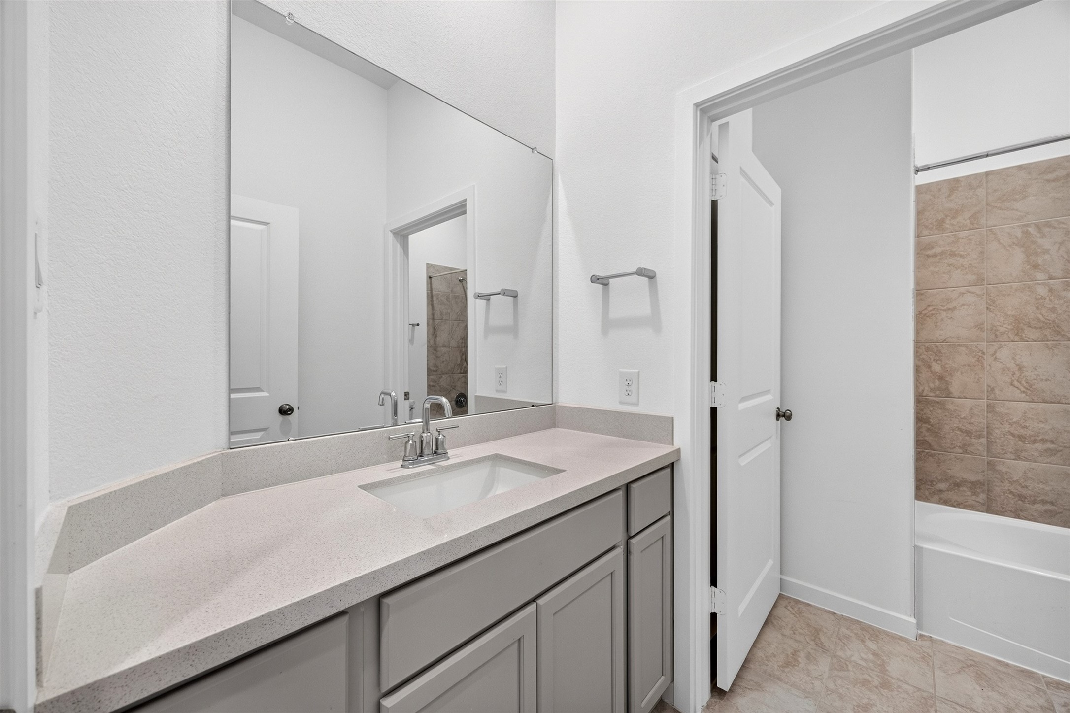 21622 Laggan Cliff Lane Property Photo 33