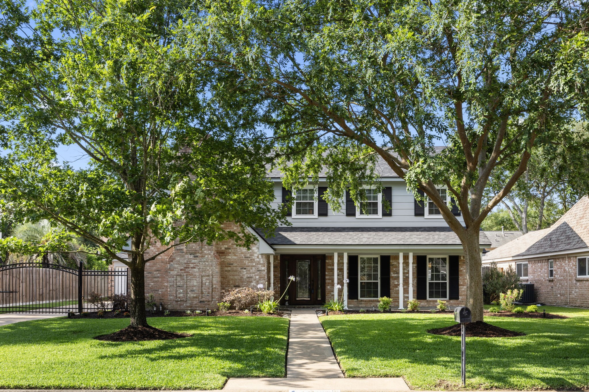 18007 Oakworth Drive Property Photo 1