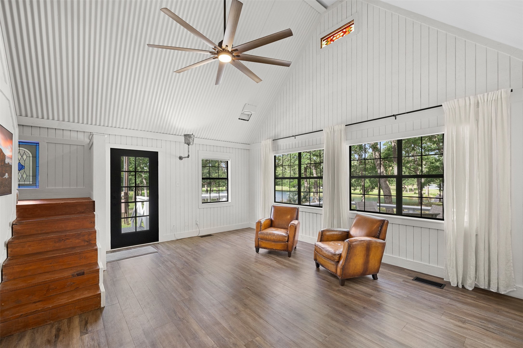 6811 Mockingbird Road Property Photo 8
