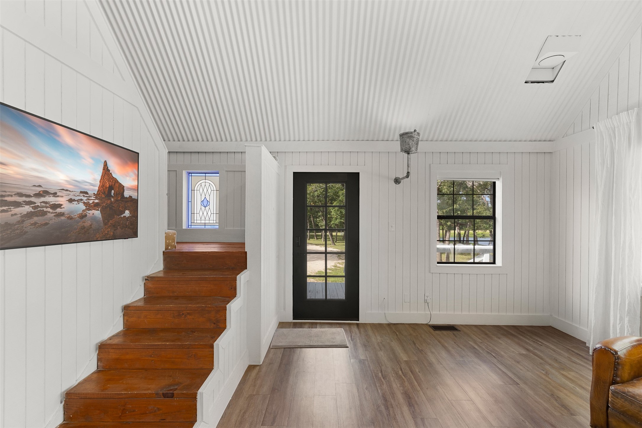 6811 Mockingbird Road Property Photo 9