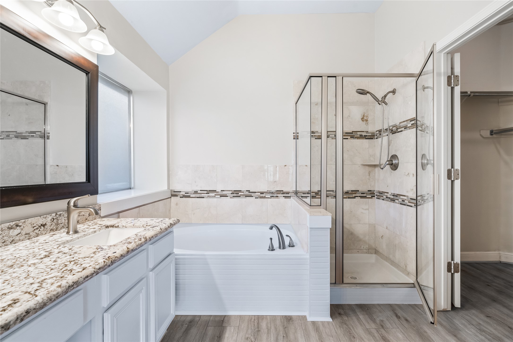 8823 Saratoga Drive Property Photo 10