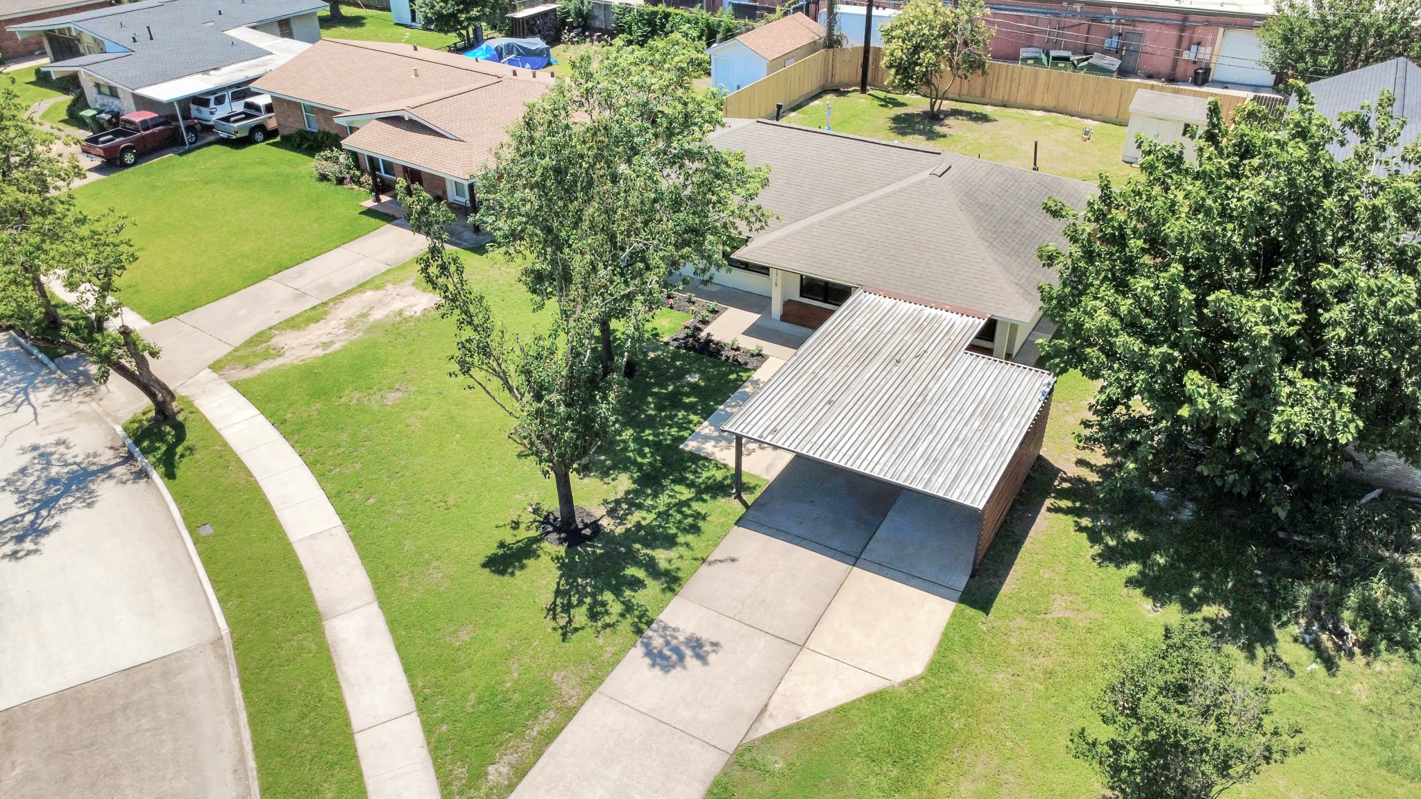 1715 Fawnhope Drive Property Photo 12