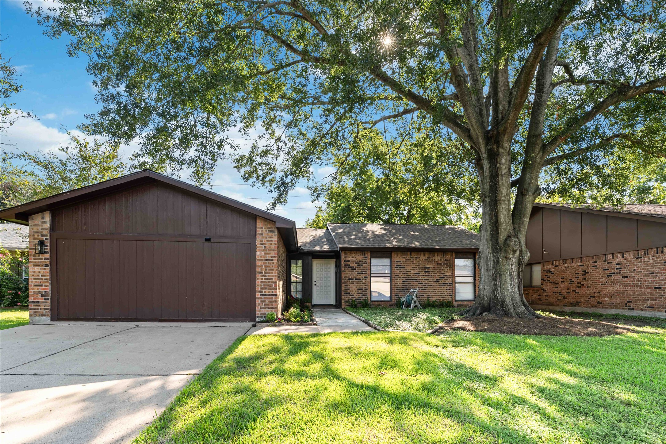 5418 Girnigoe Drive Property Photo 1