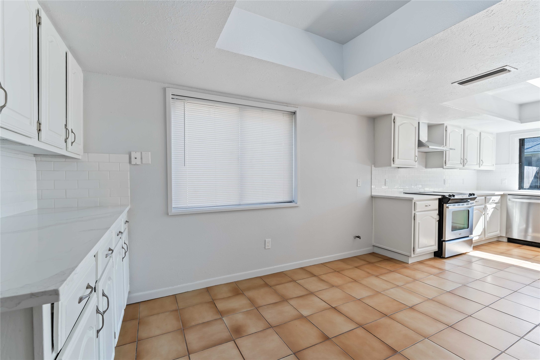 5418 Girnigoe Drive Property Photo 9