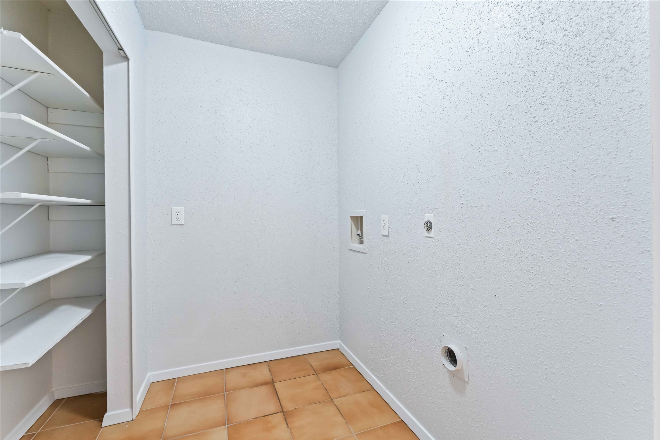 5418 Girnigoe Drive Property Photo 22