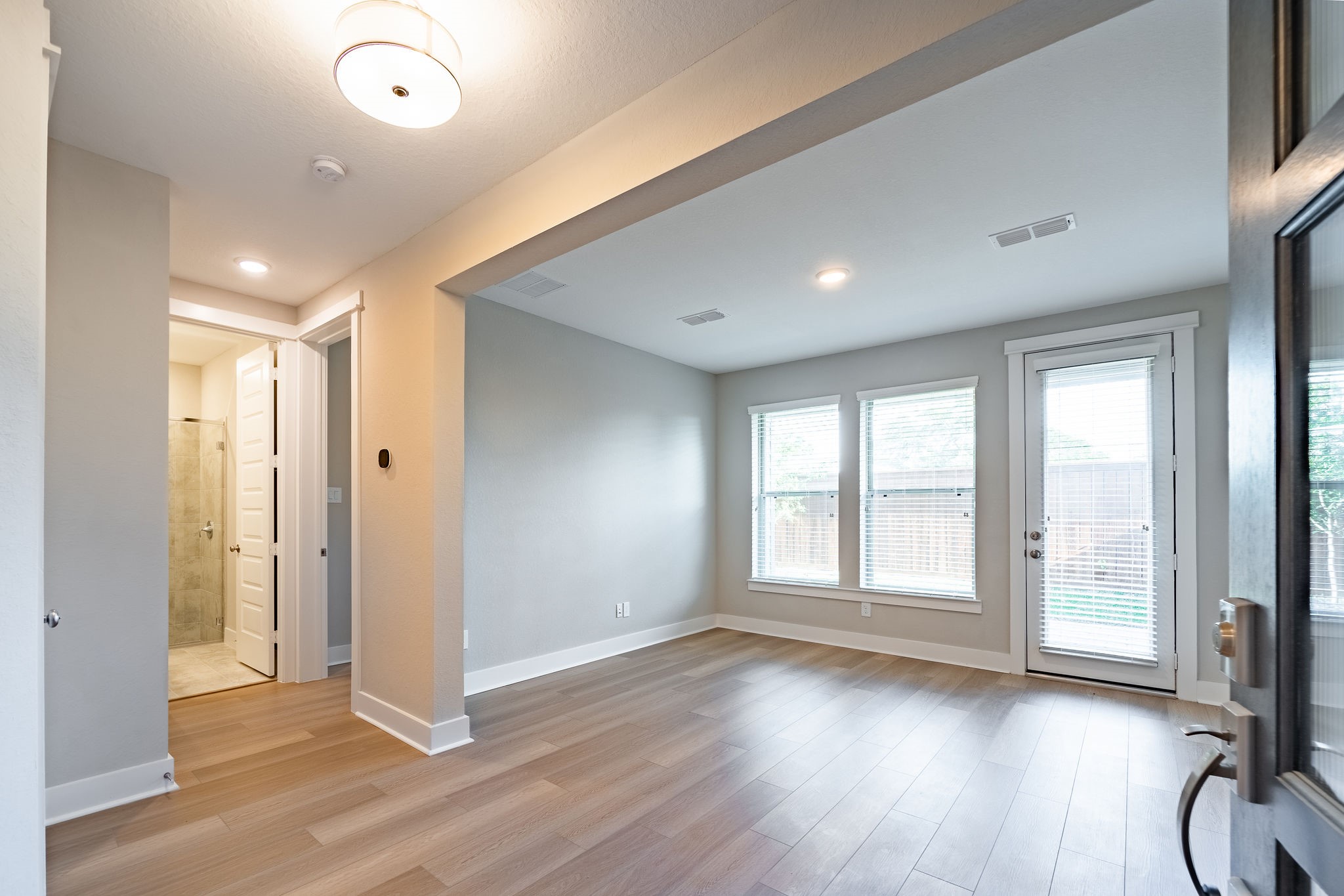 10916 Brambling Wood Drive Property Photo 6