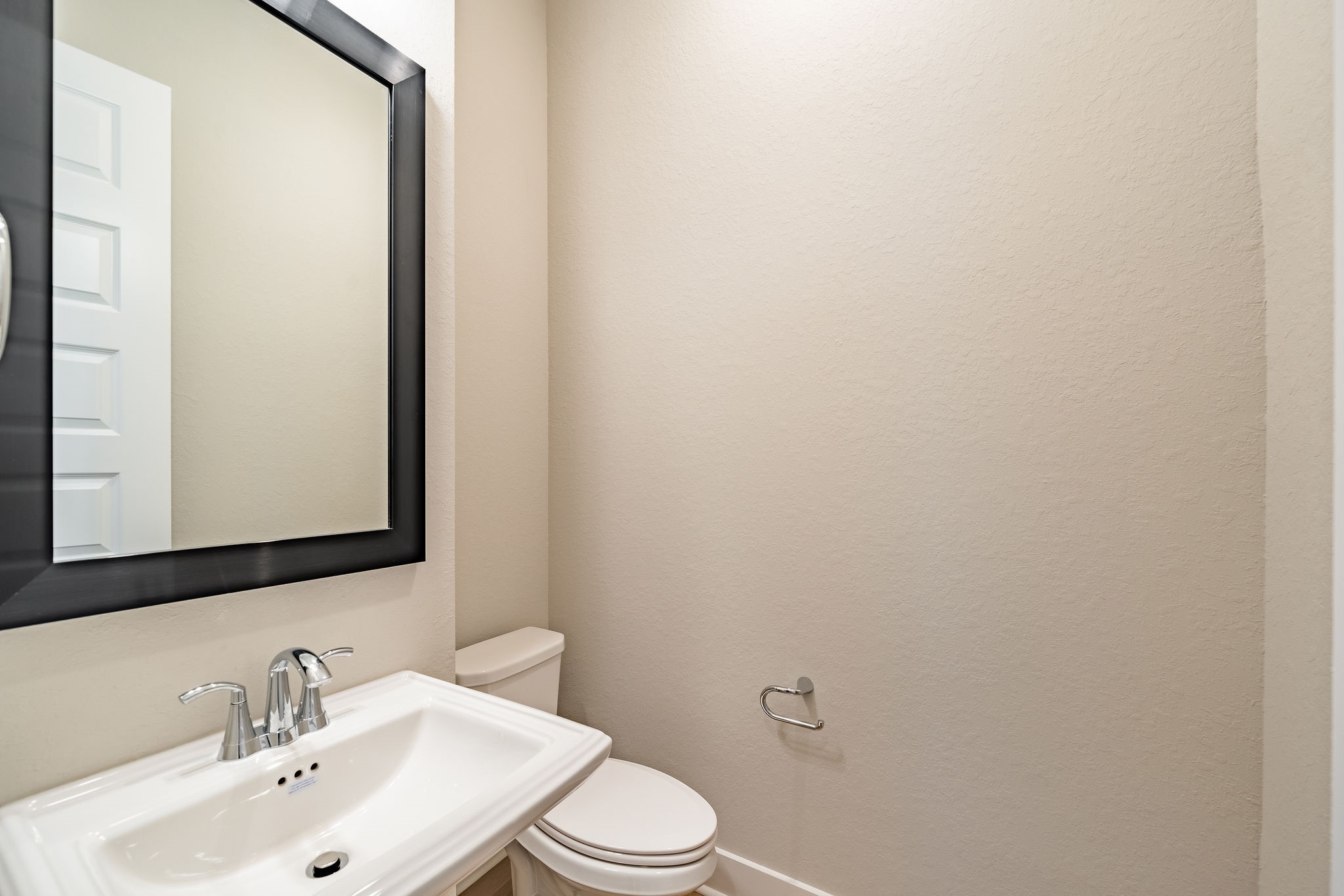 10916 Brambling Wood Drive Property Photo 19