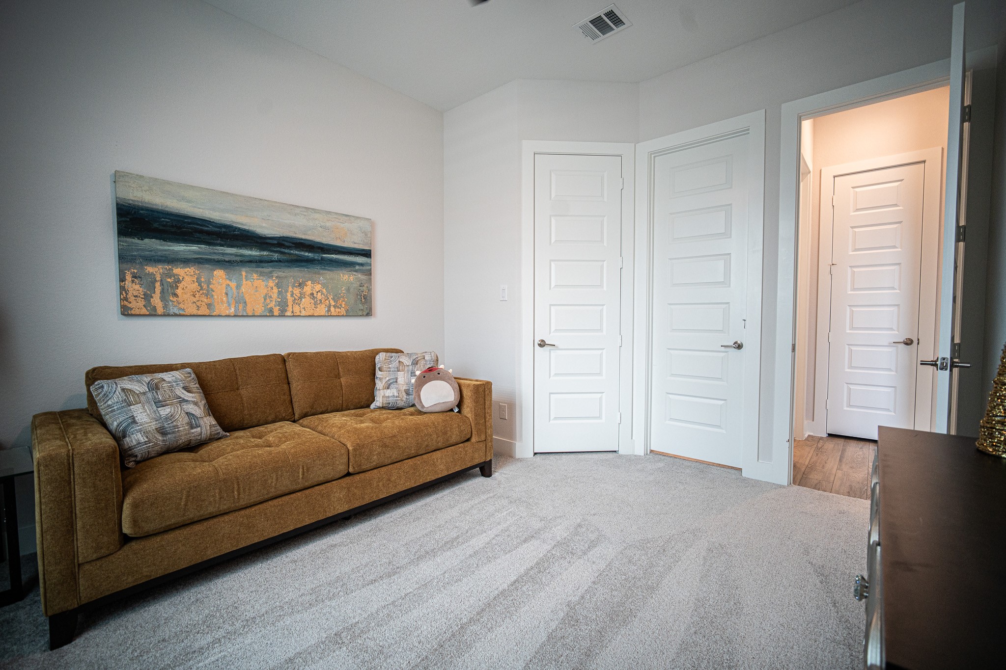 14207 Garibaldi Drive Property Photo 14