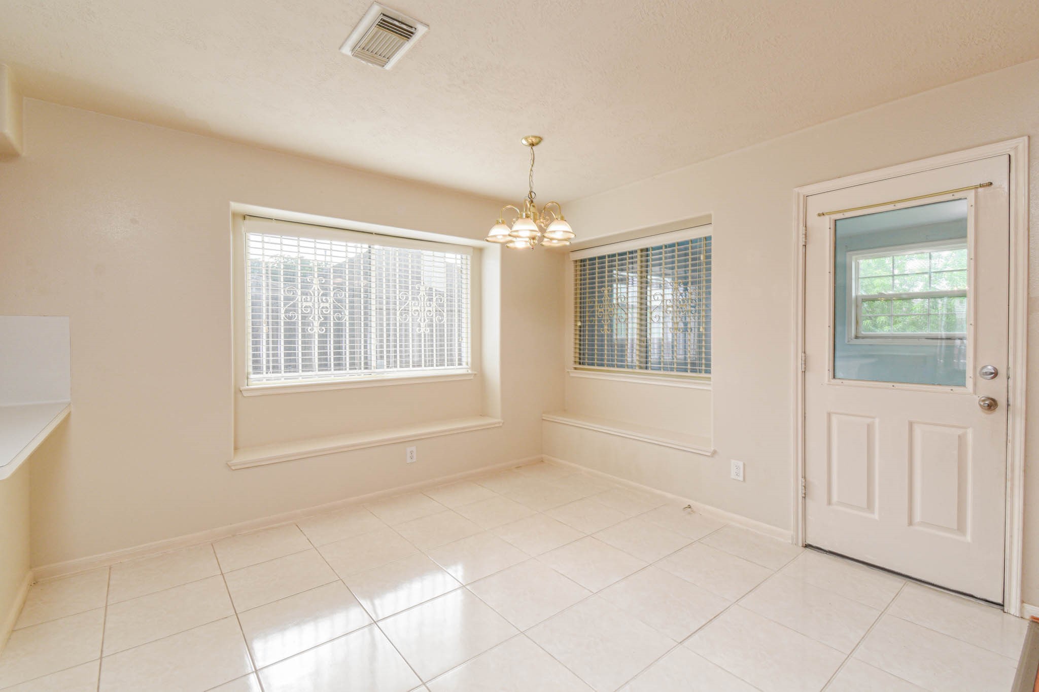 13735 Branford Greens Drive Property Photo 10
