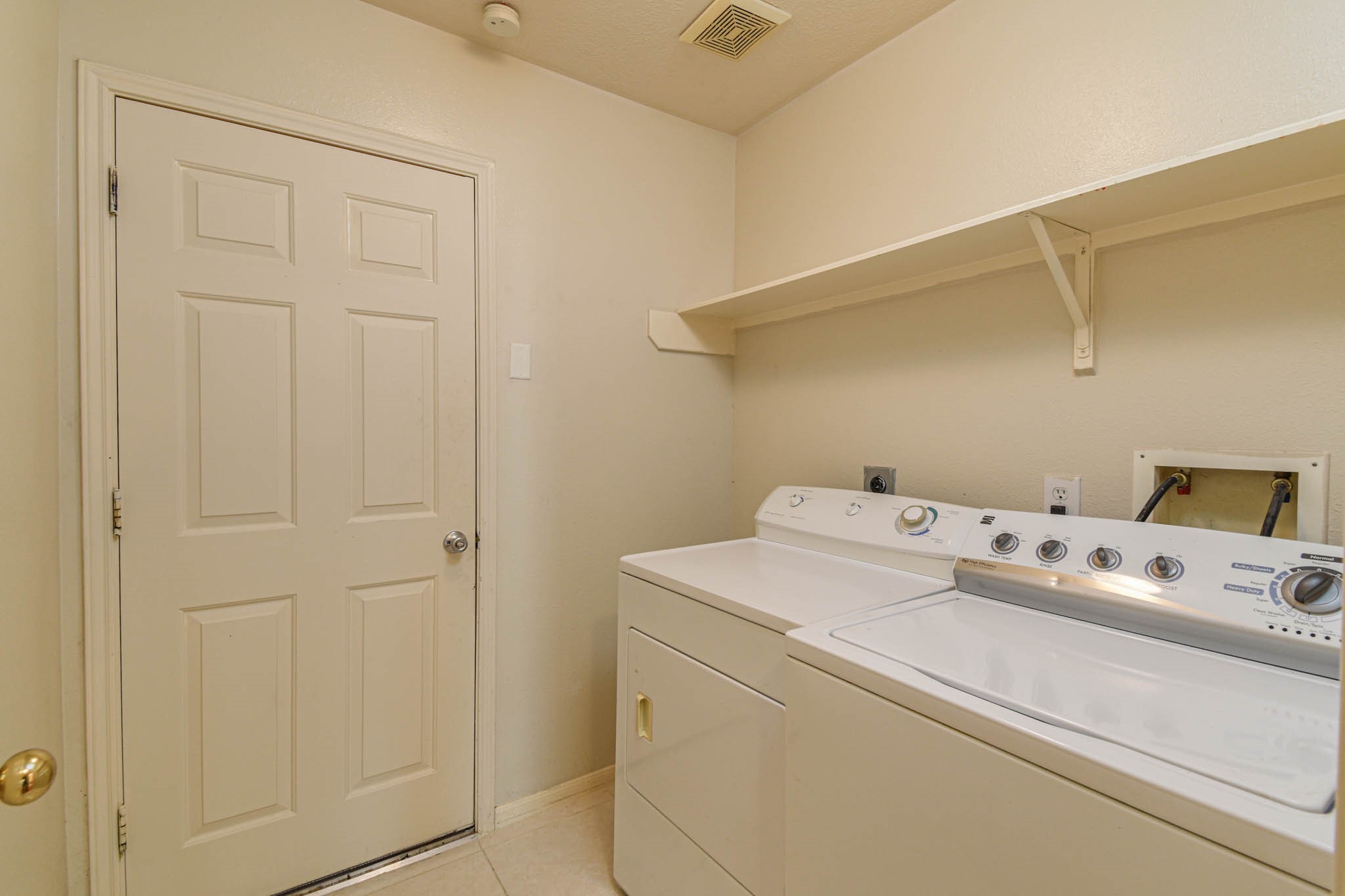 13735 Branford Greens Drive Property Photo 17