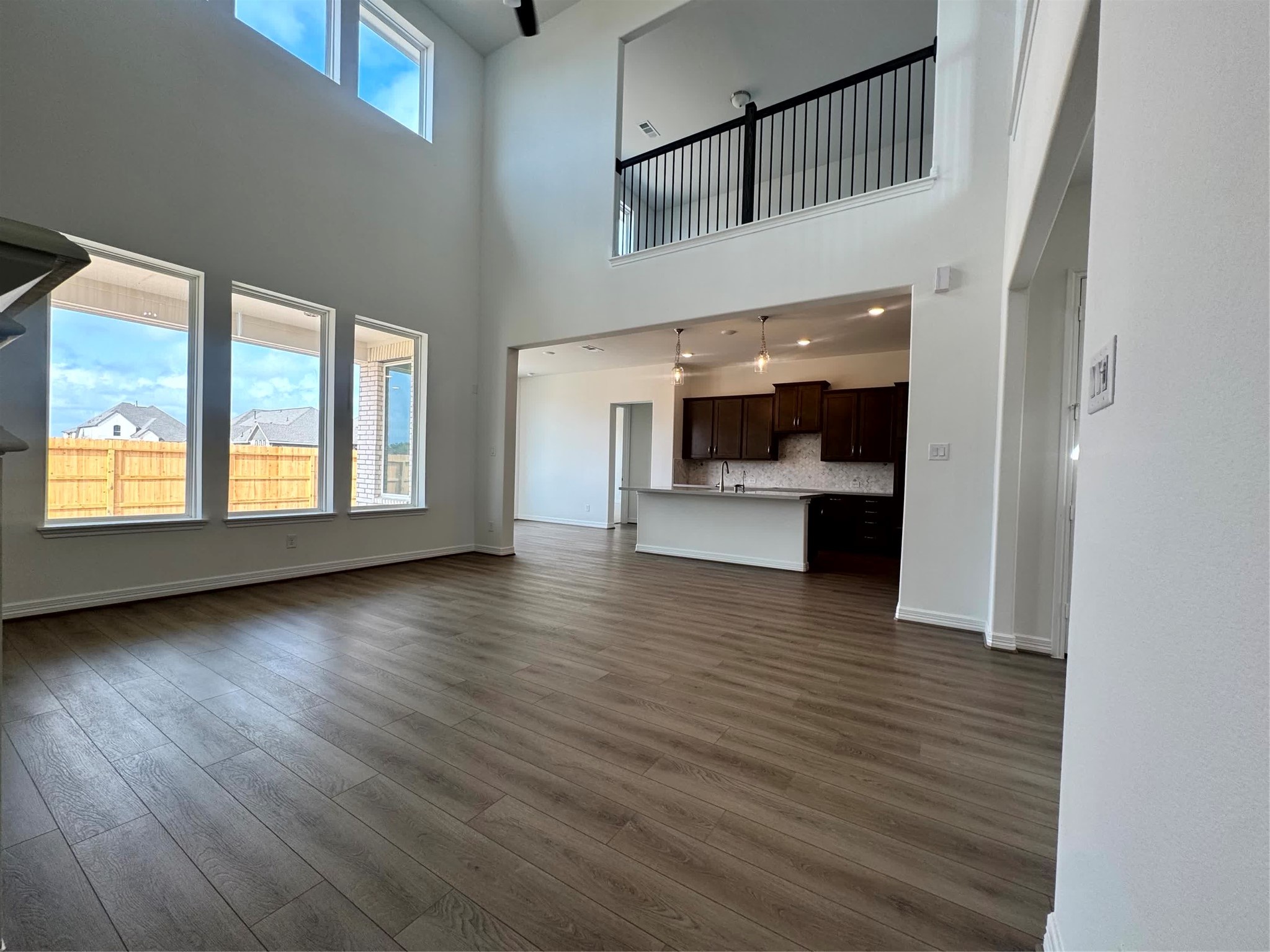 6107 Waterman Lake Lane Property Photo 12