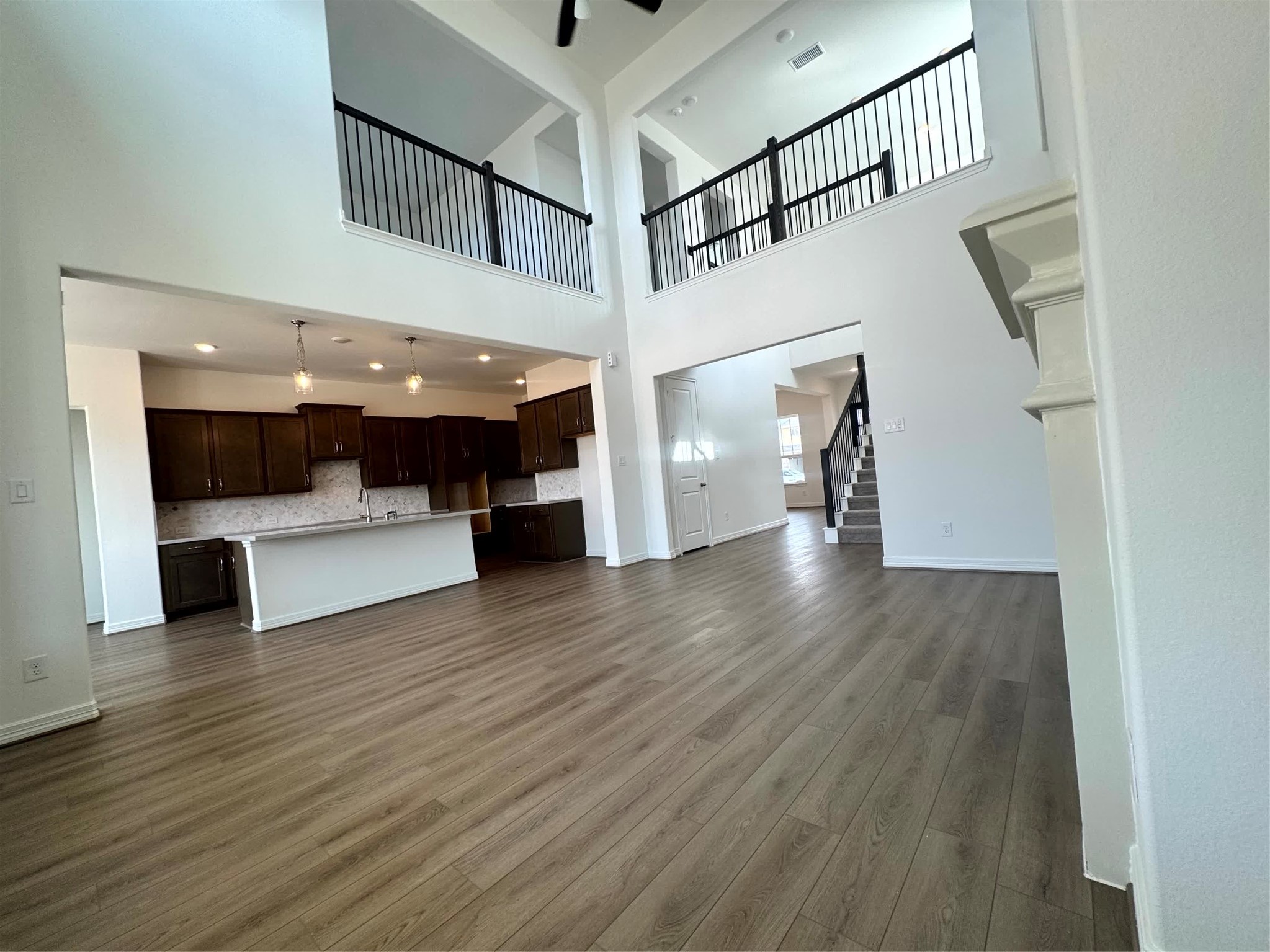 6107 Waterman Lake Lane Property Photo 13