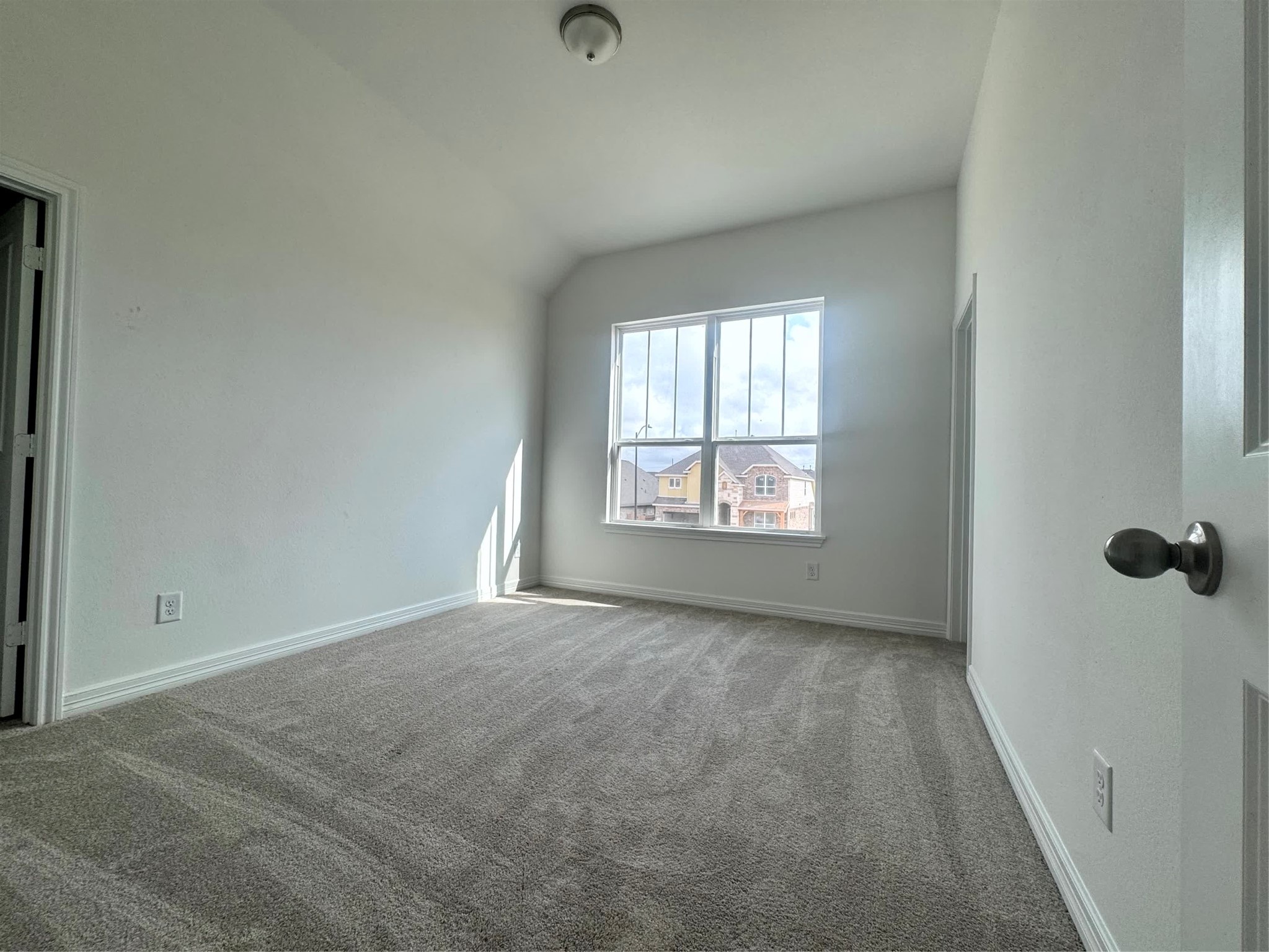 6107 Waterman Lake Lane Property Photo 23