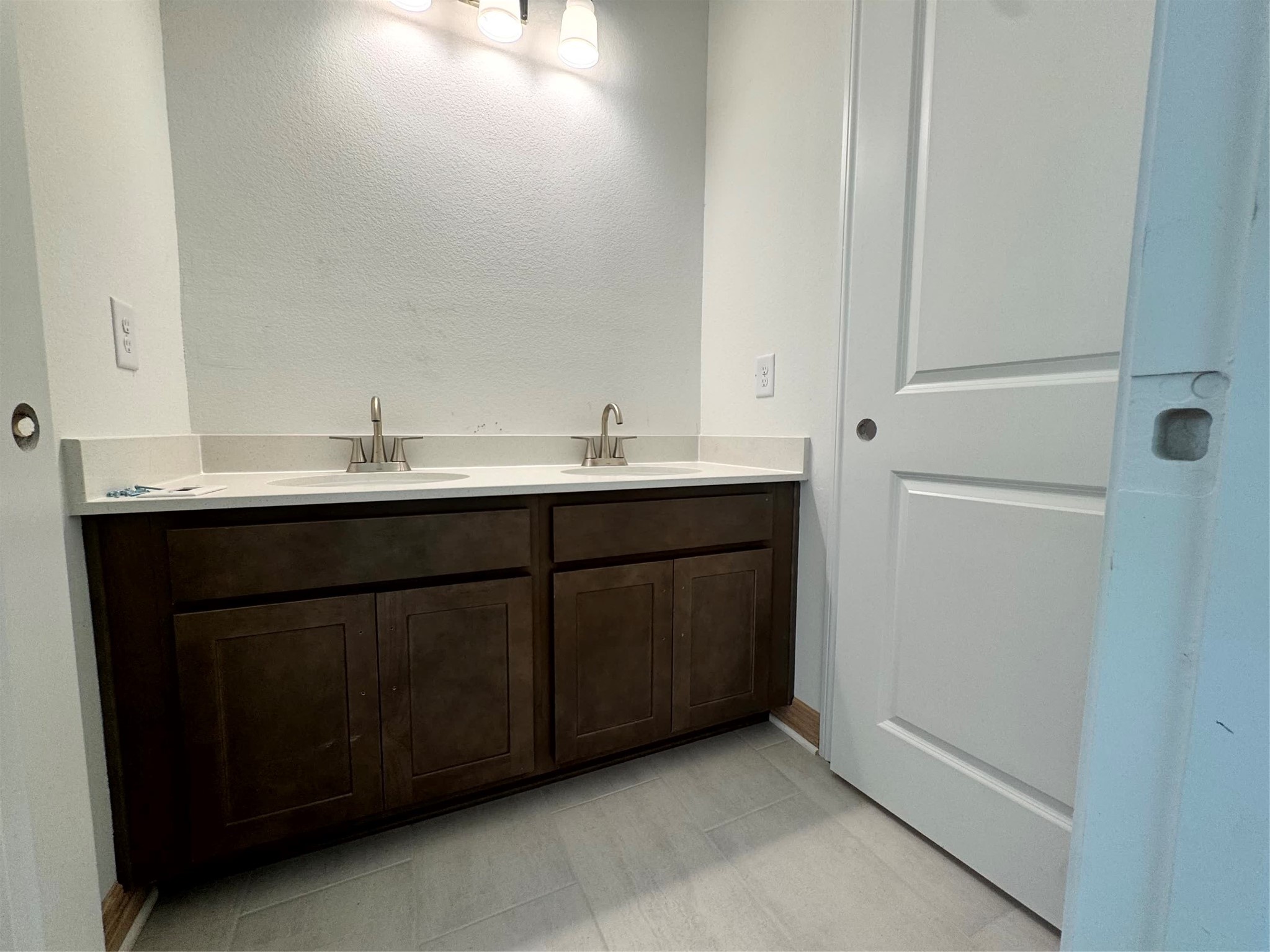 6107 Waterman Lake Lane Property Photo 40