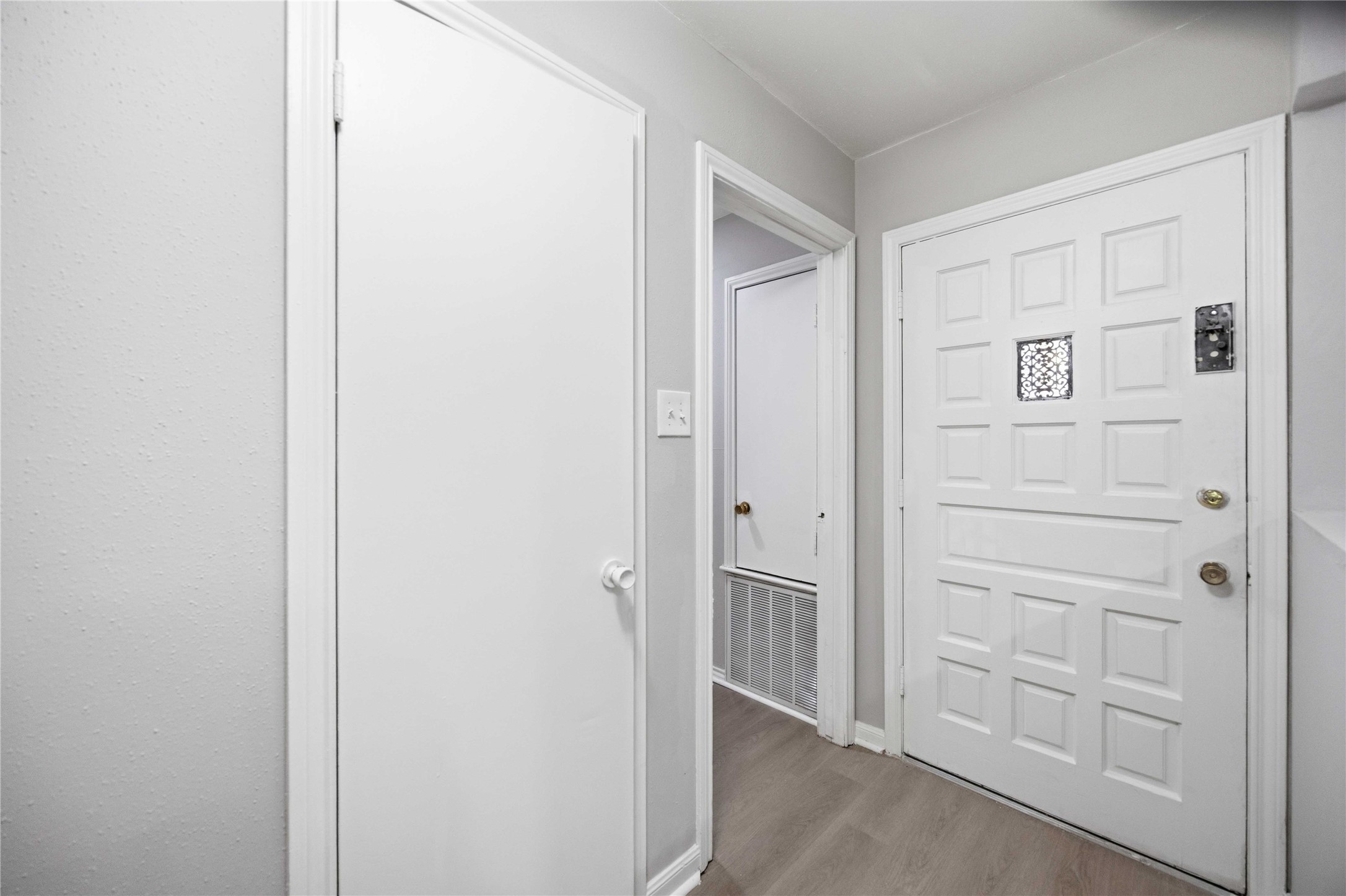 11006 Thackery Lane Property Photo 2