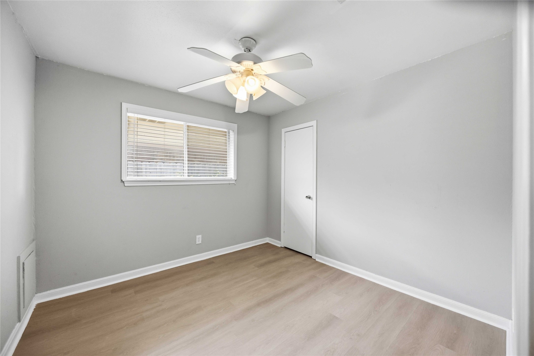 11006 Thackery Lane Property Photo 19