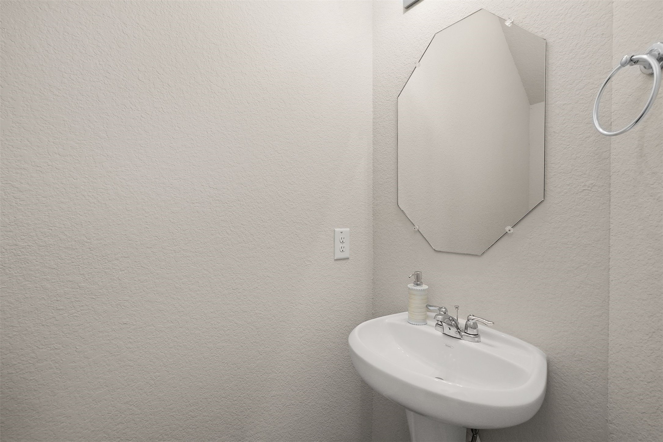3591 Cannon Drive Property Photo 15