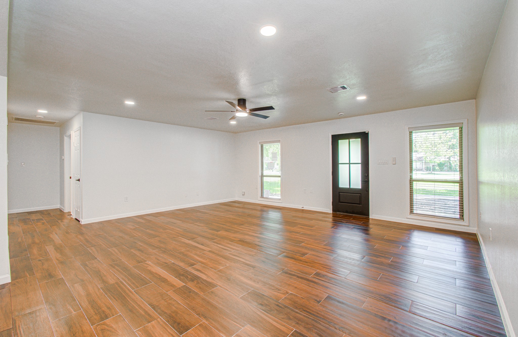 6930 S Oak Bend Drive Property Photo 5