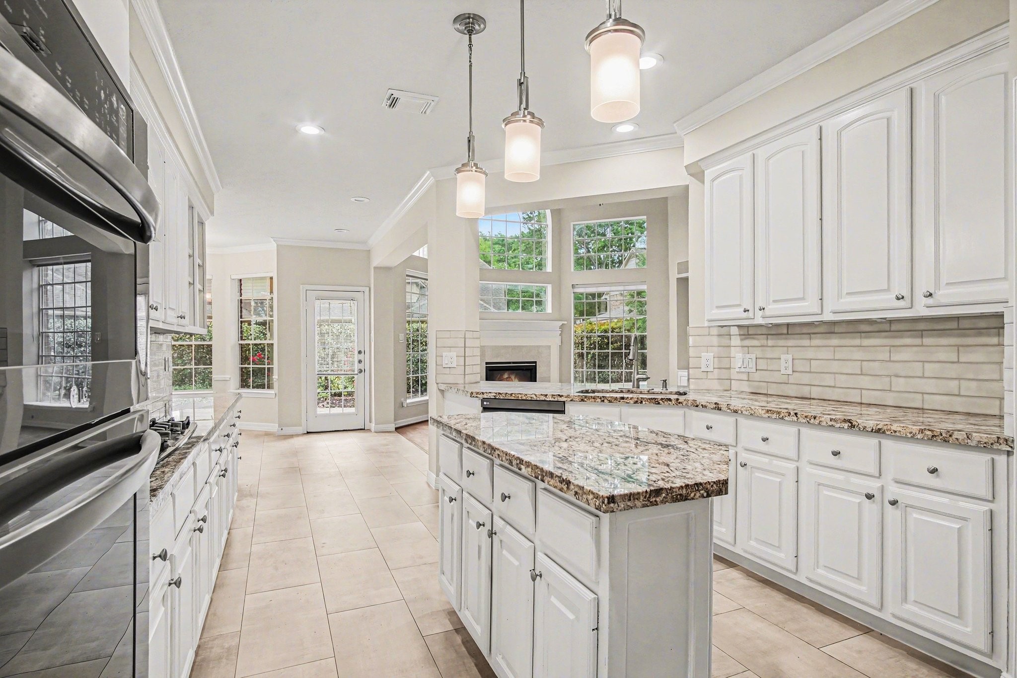 1207 Seabury Court Property Photo 15
