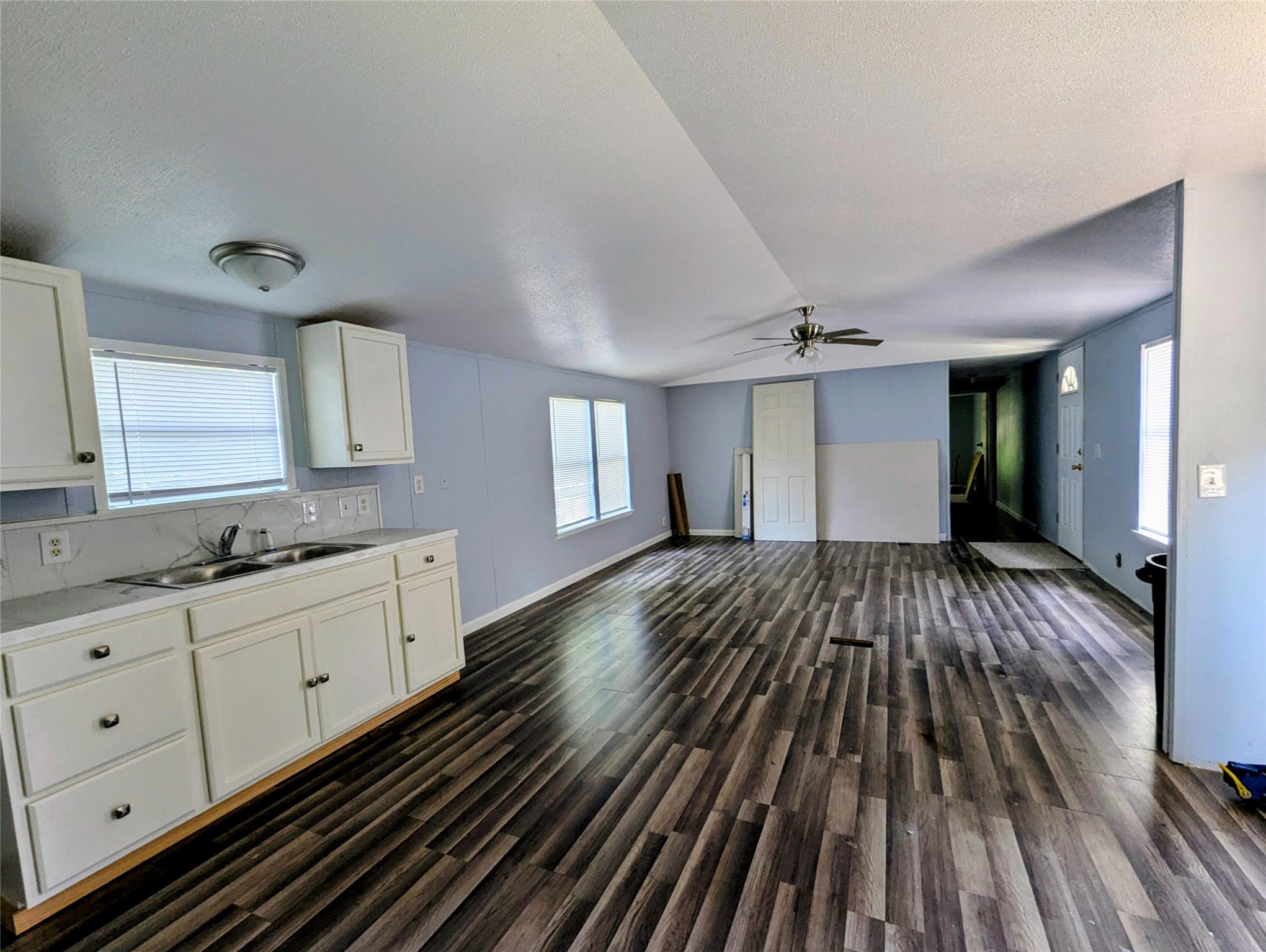 205 Curry Street Property Photo 1