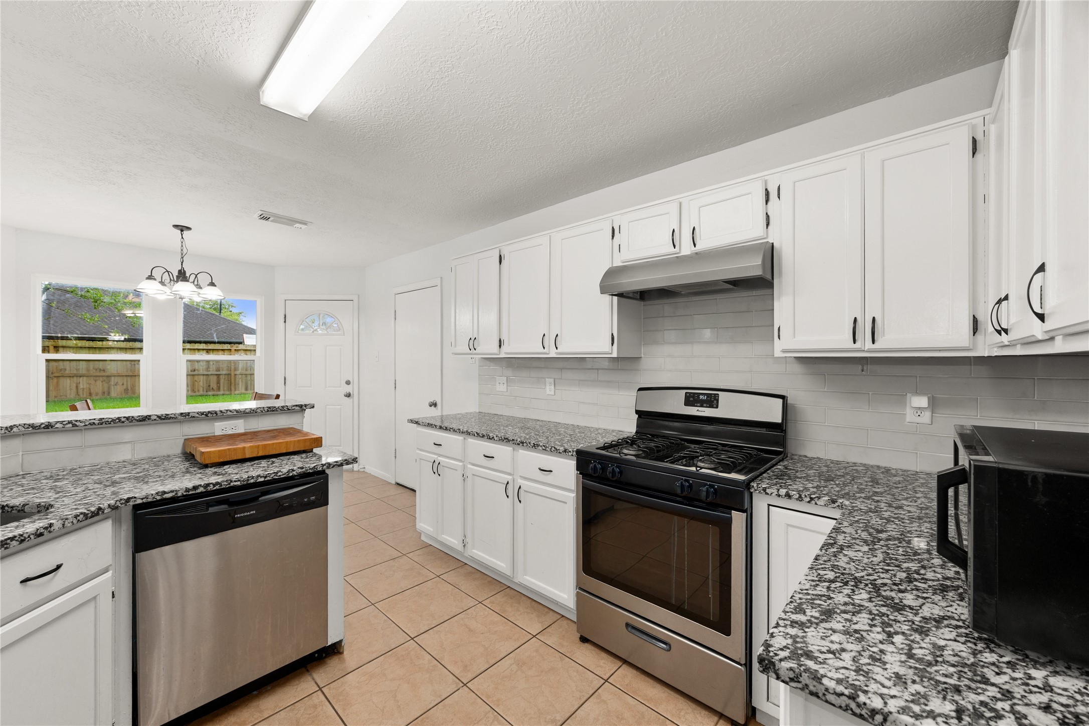 6322 Northland Drive Property Photo 9