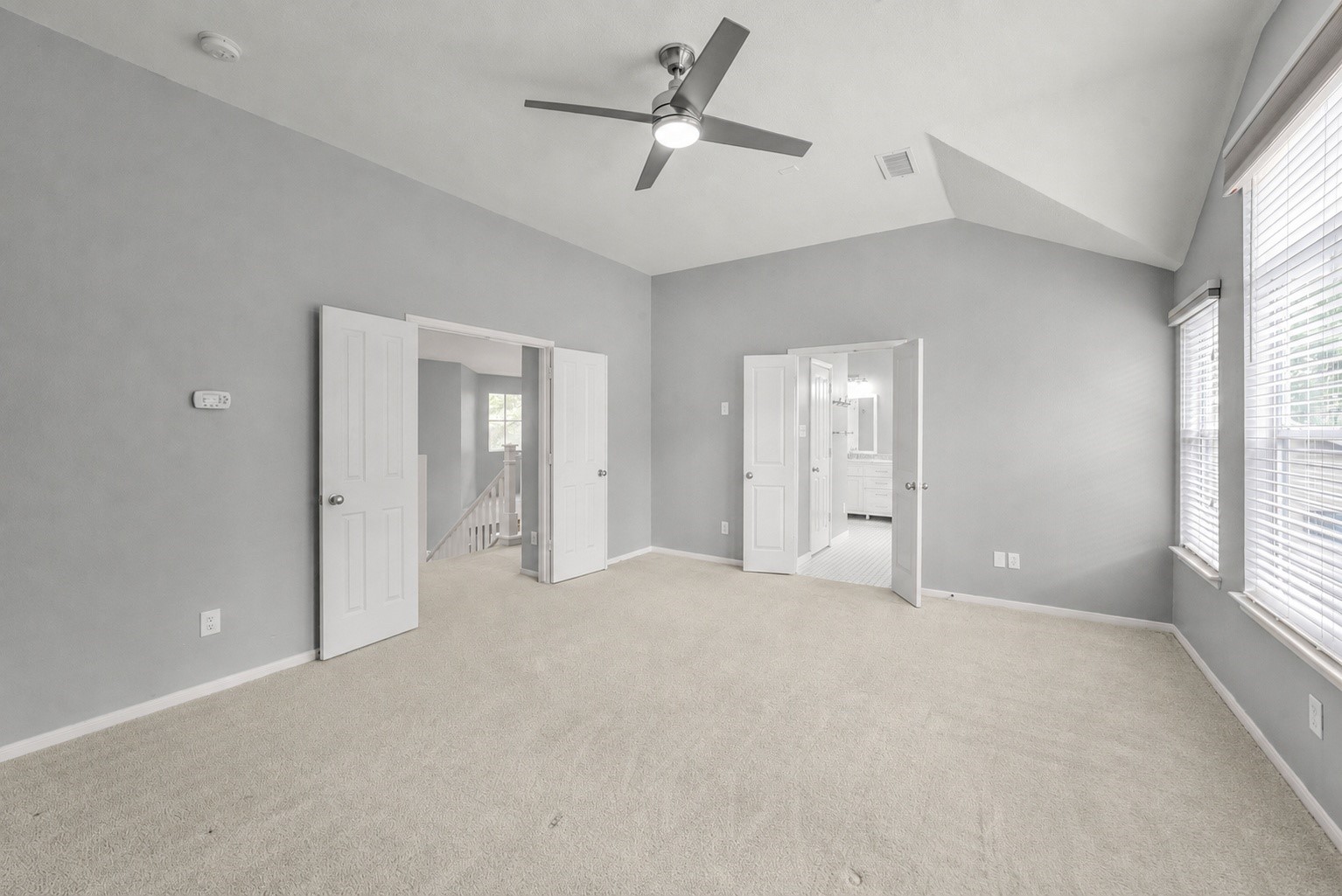 22 E New Avery Place Property Photo 30