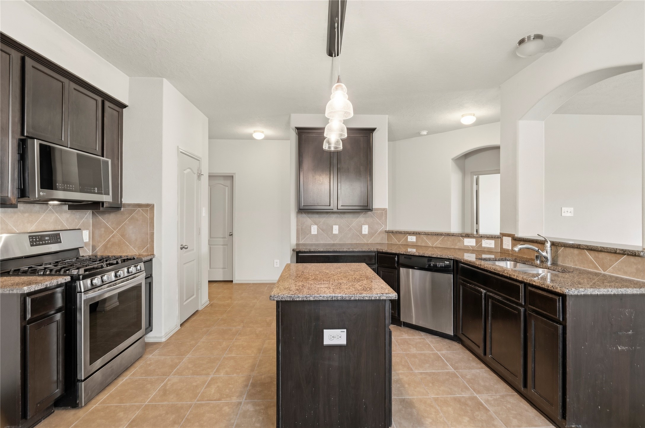 5907 Water Violet Lane Property Photo 11