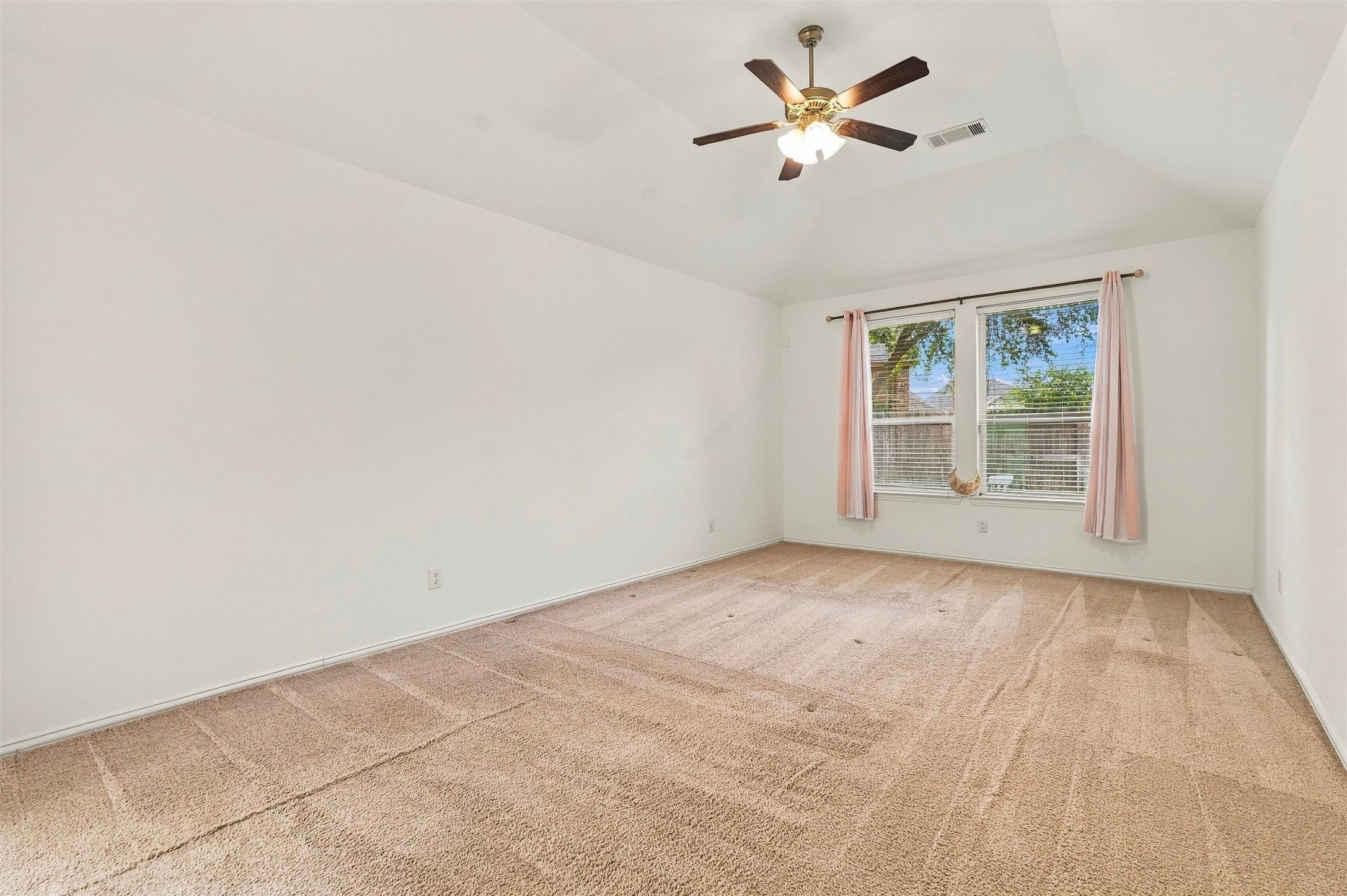 10930 Kennowy Court Property Photo 15