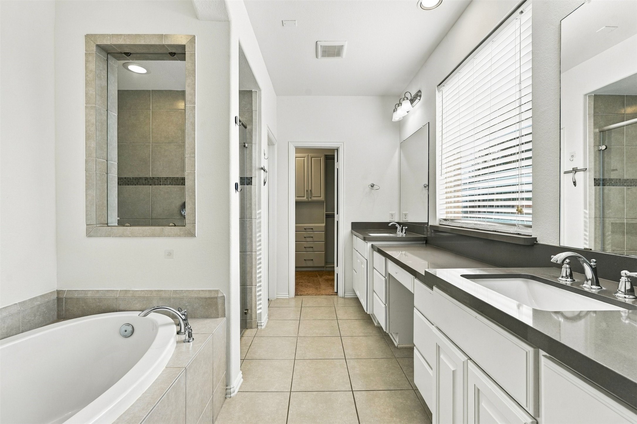 10930 Kennowy Court Property Photo 17