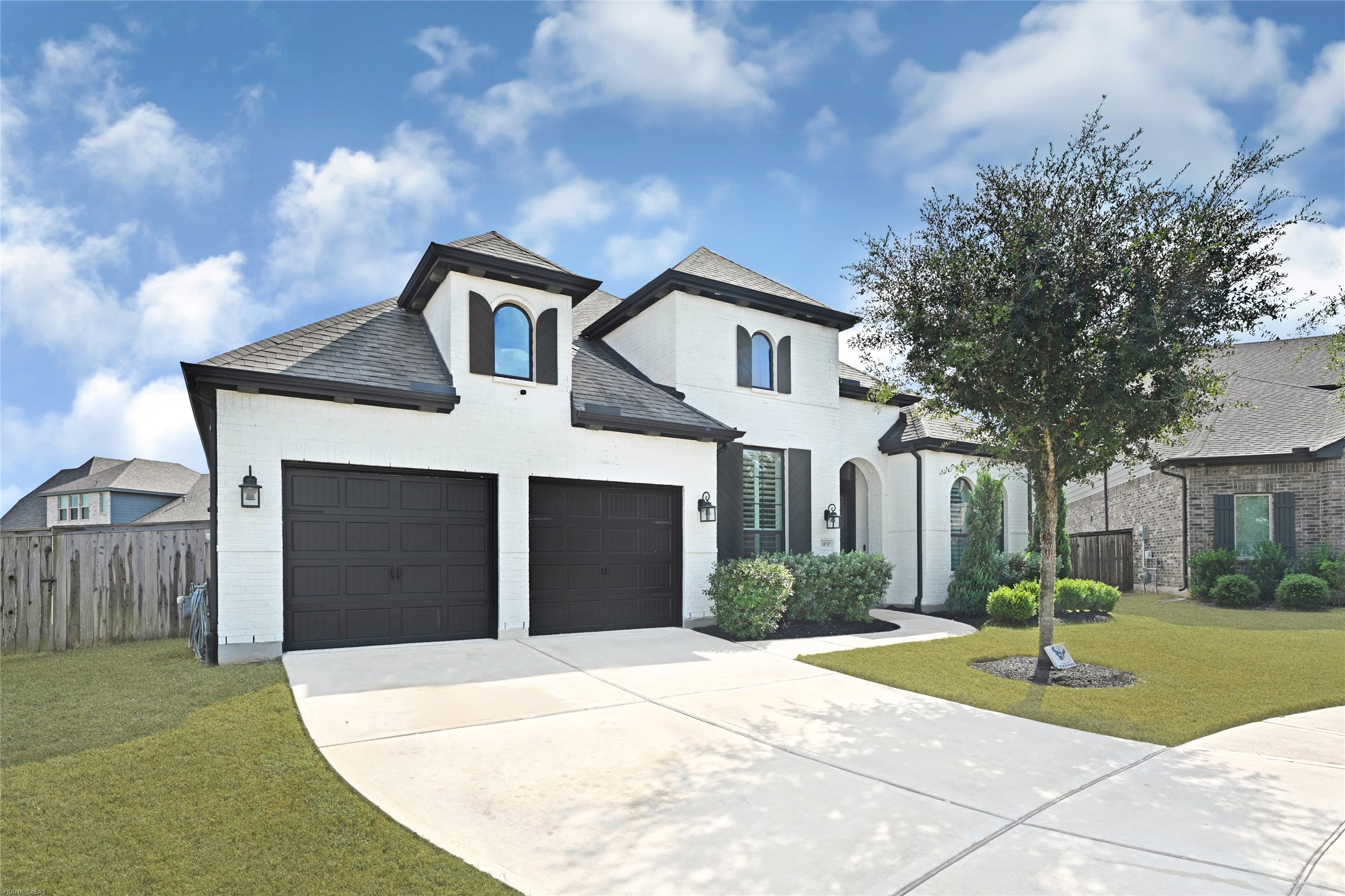 30707 Bent Tree Court Property Photo 2