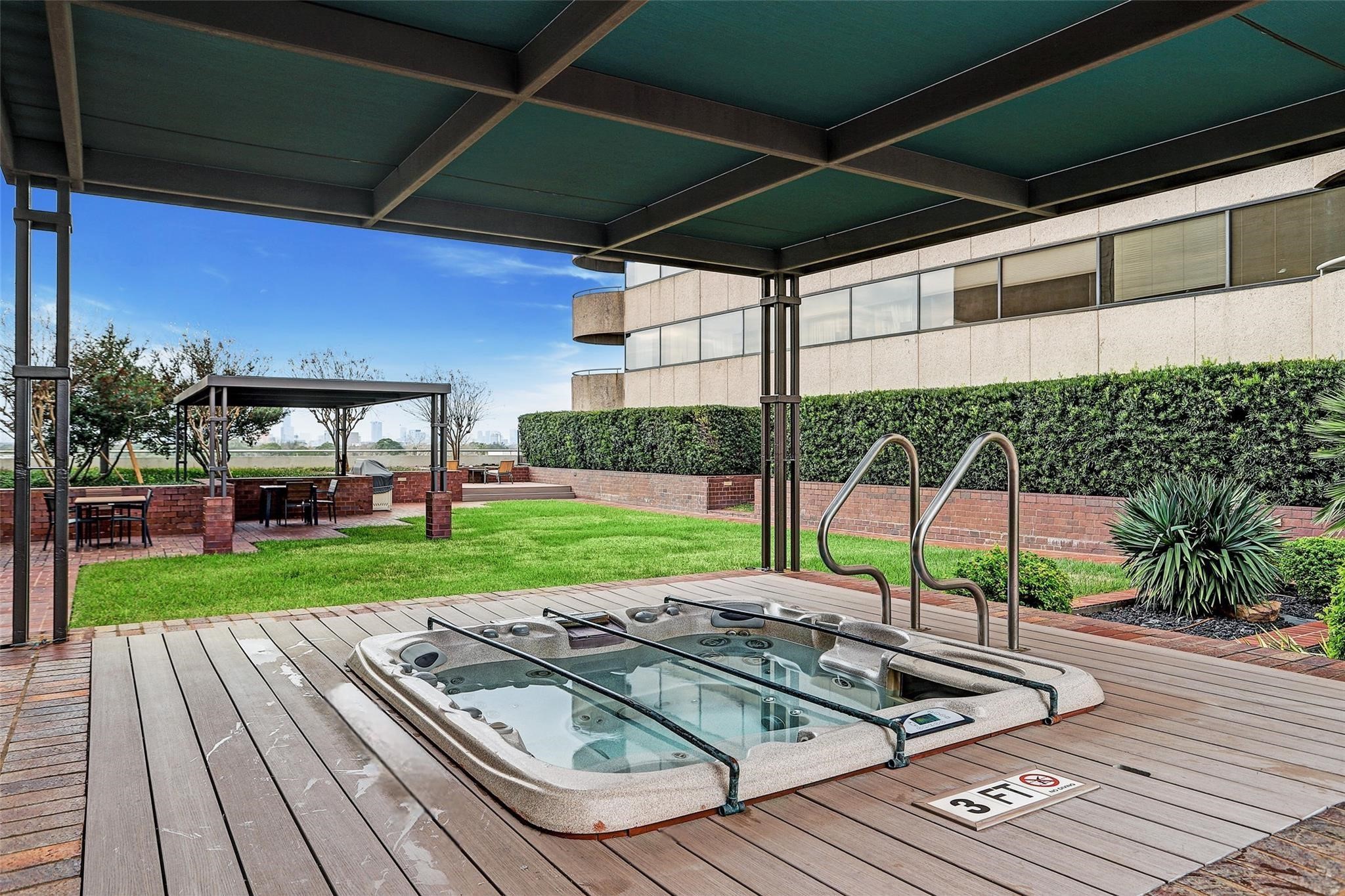 5000 Montrose Boulevard 16b Property Photo 23