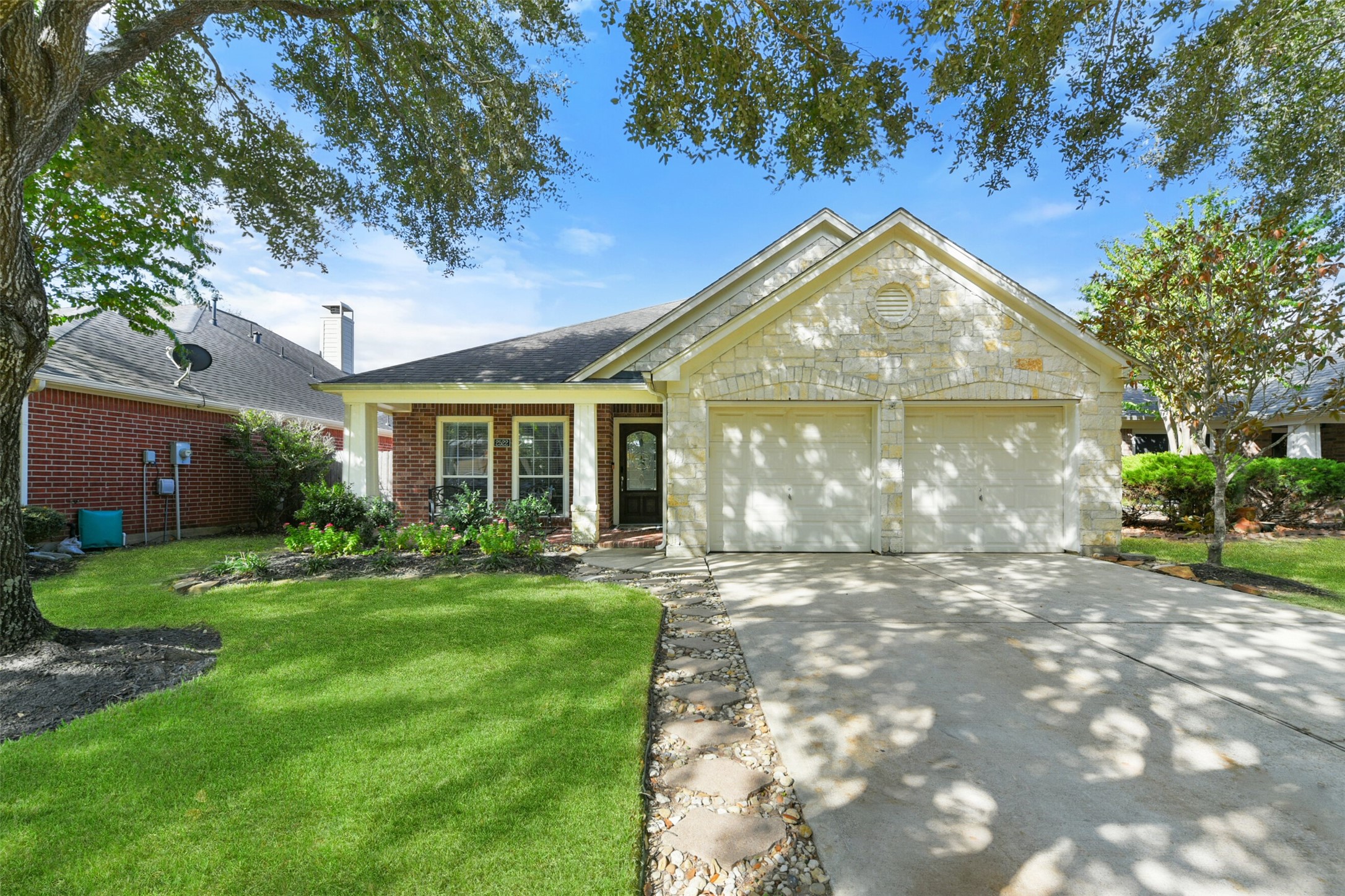 2522 Pepperidge Drive Property Photo 1