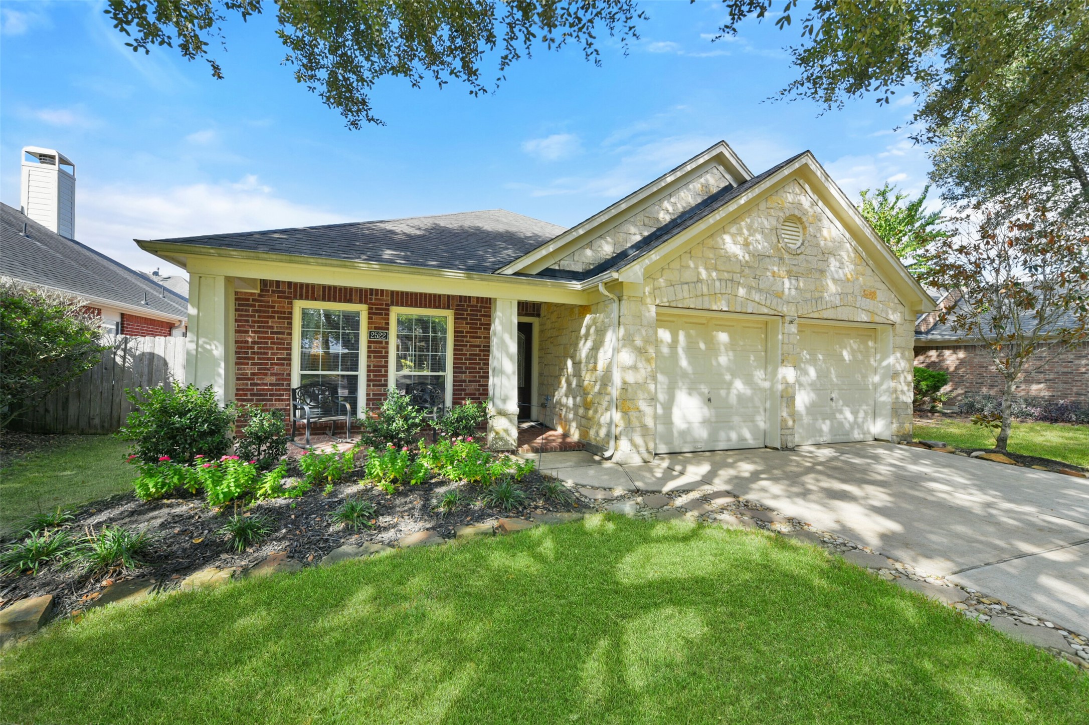 2522 Pepperidge Drive Property Photo 3