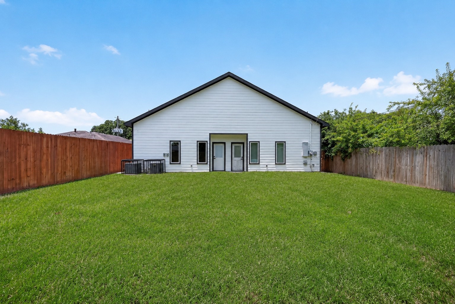 5027 Dickens Road B Property Photo 24