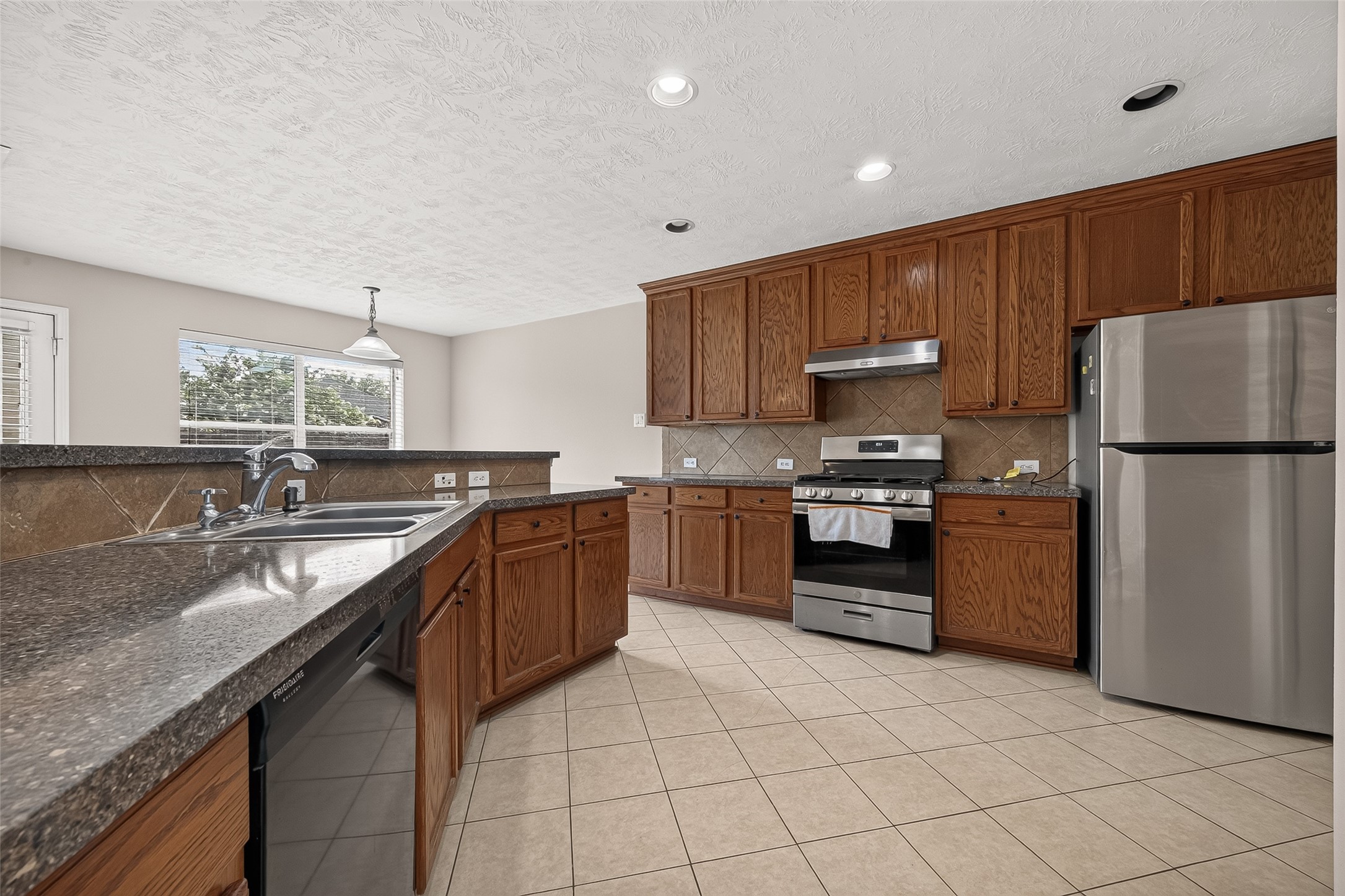 24722 Garnet Shadow Lane Property Photo 16