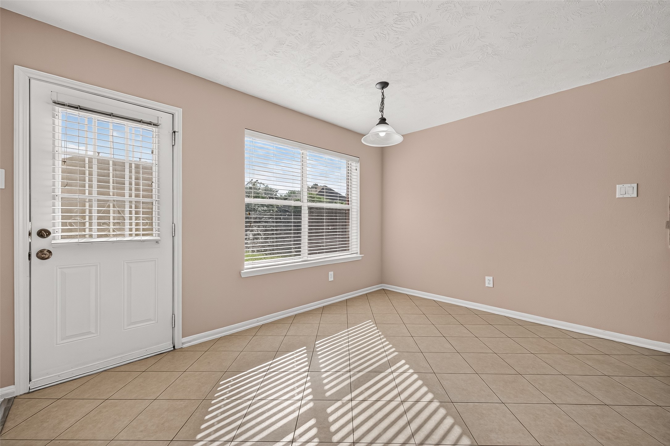 24722 Garnet Shadow Lane Property Photo 22