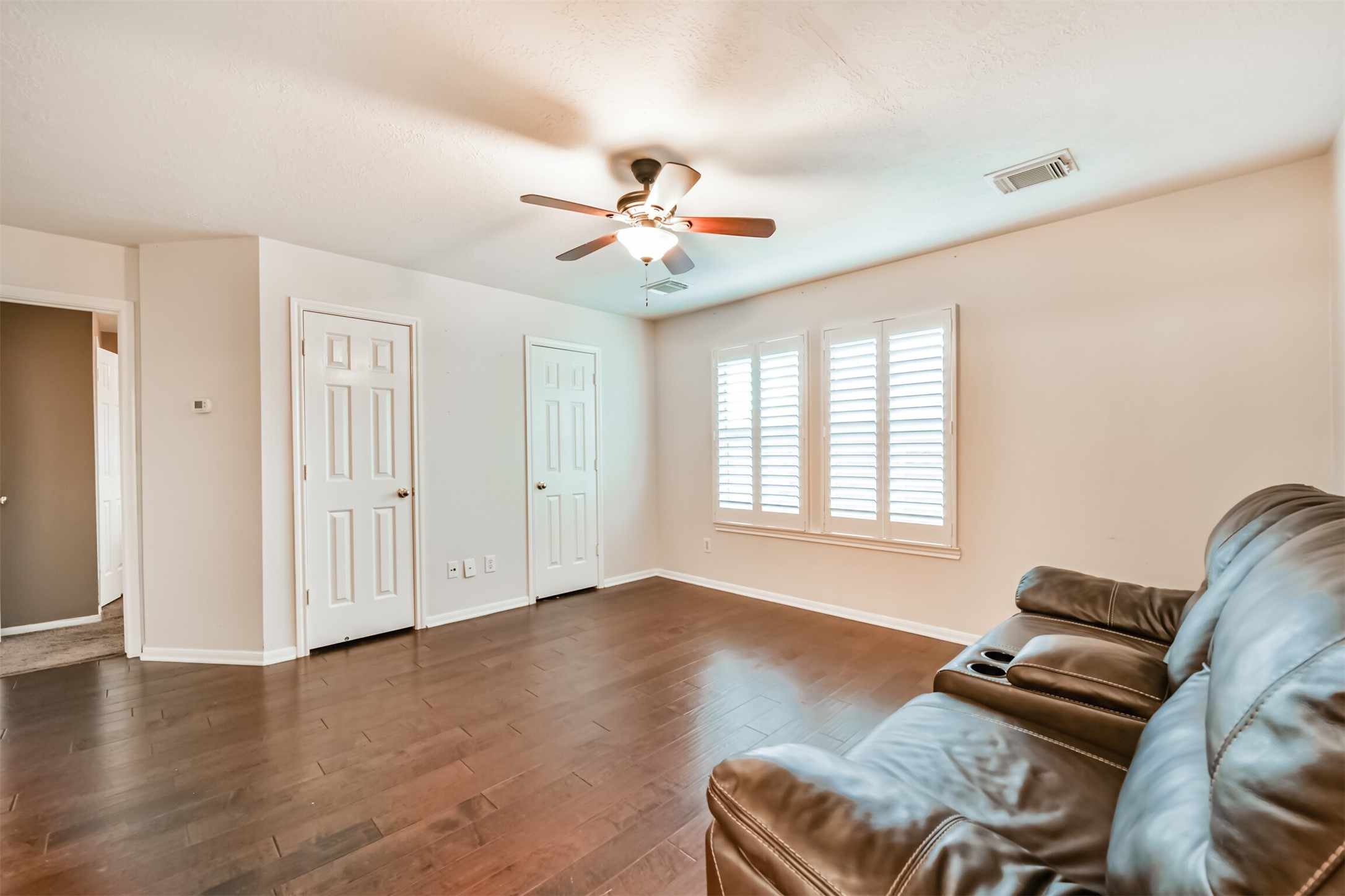 1122 Sussex Trail Property Photo 22