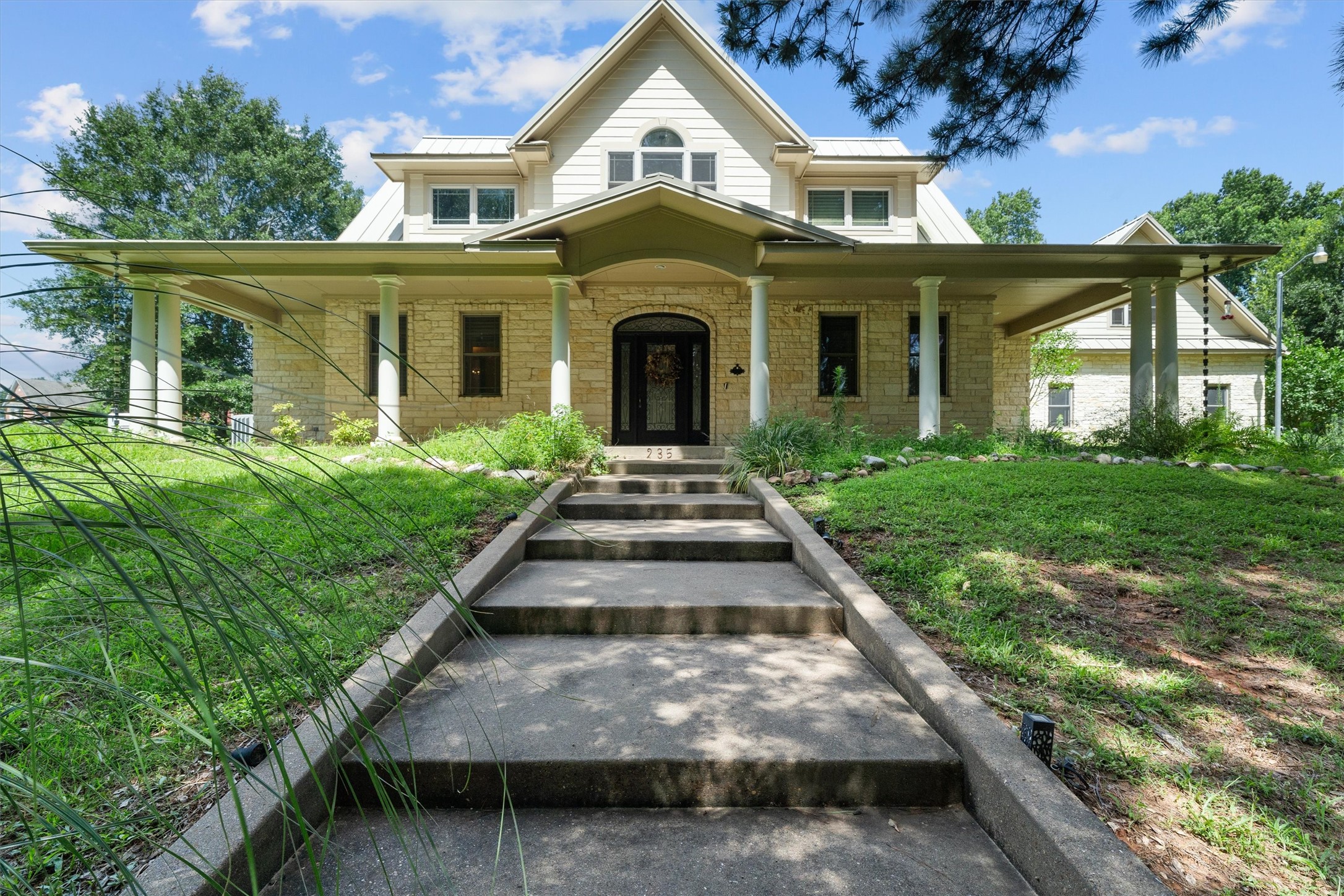 235 Fm 3313 Property Photo 3