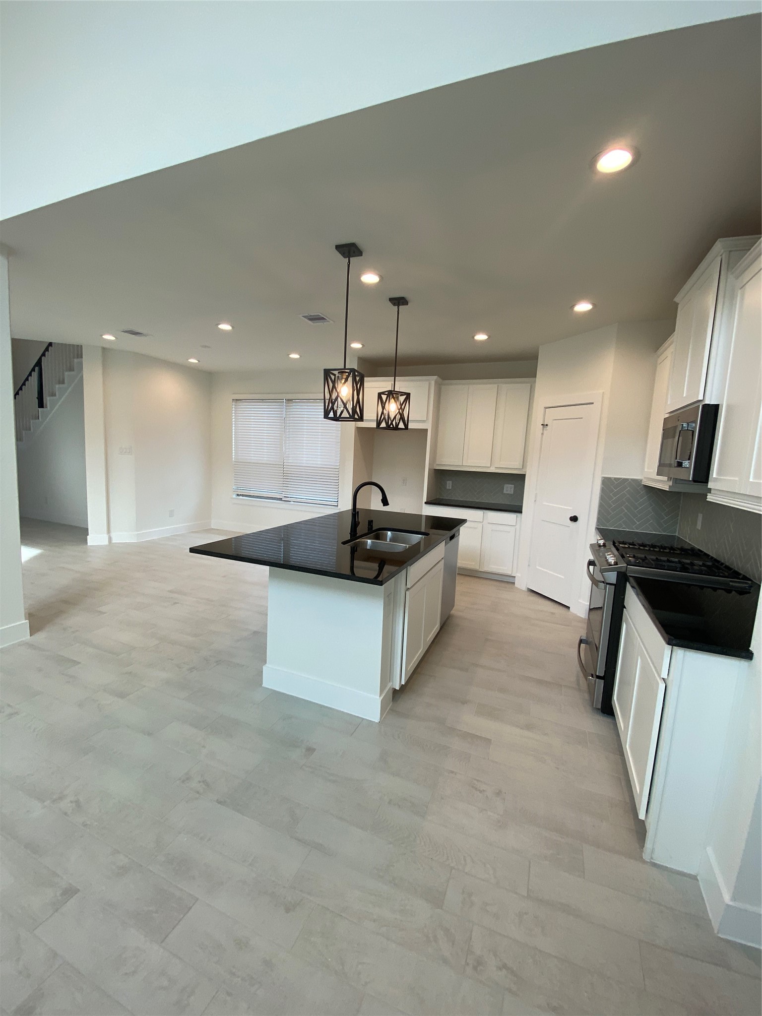 31323 Balsam Hawk Lane Property Photo 14