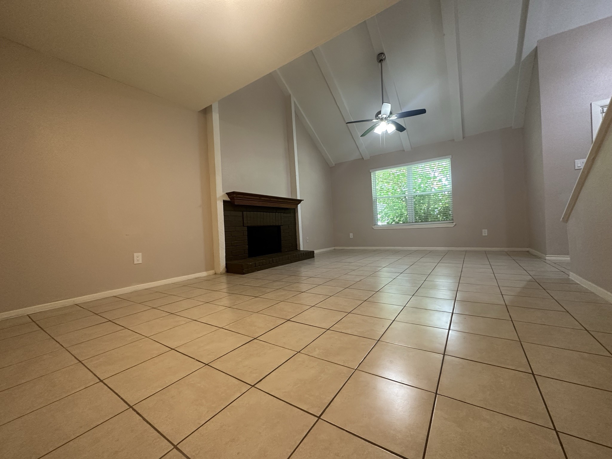 1222 Ravenscourt Drive Property Photo 5