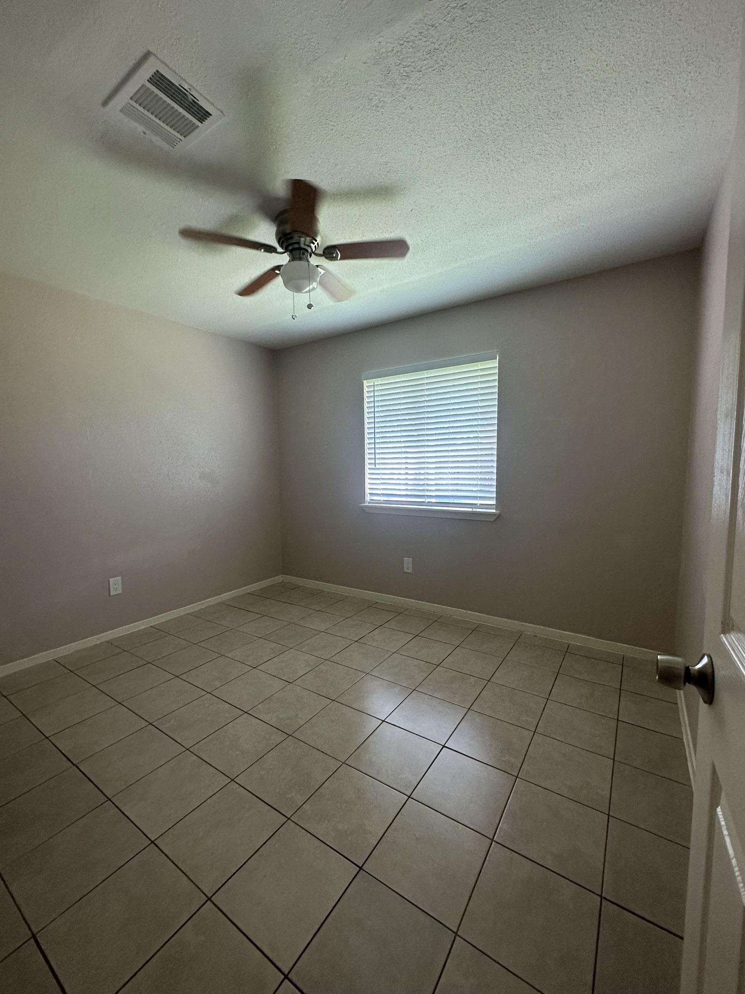 1222 Ravenscourt Drive Property Photo 18