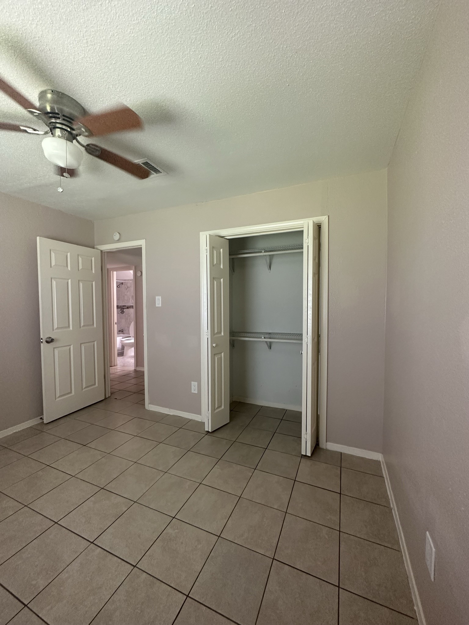 1222 Ravenscourt Drive Property Photo 18