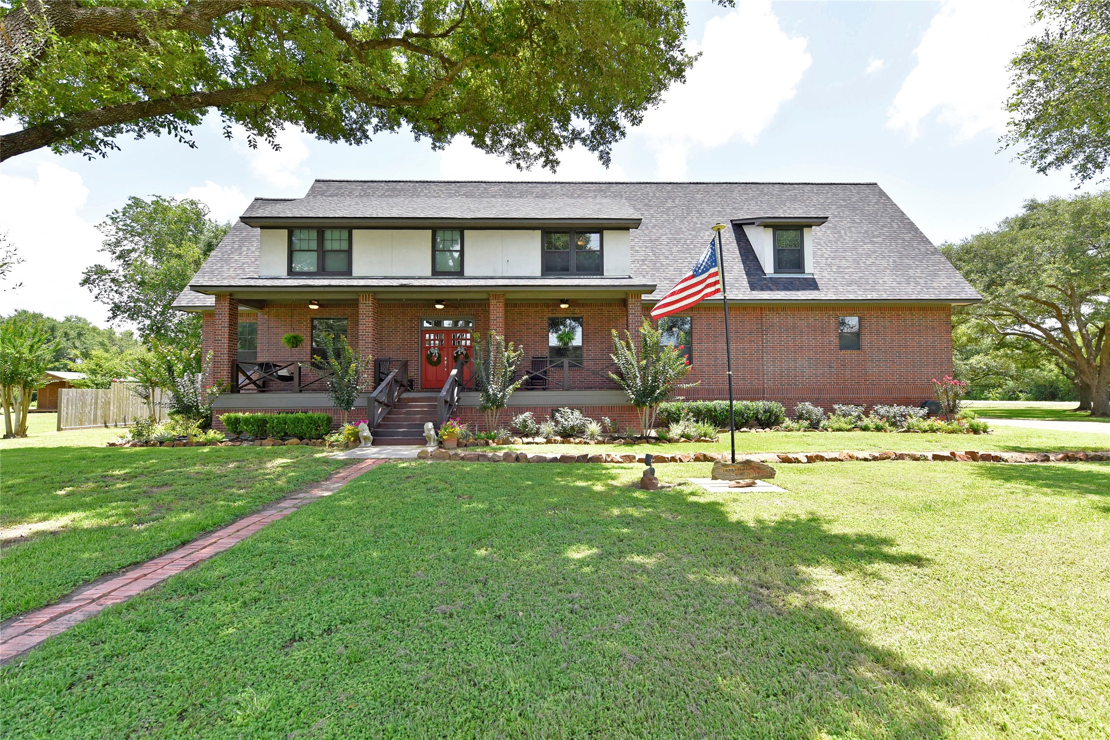 14323 Buffalo Street Property Photo 3