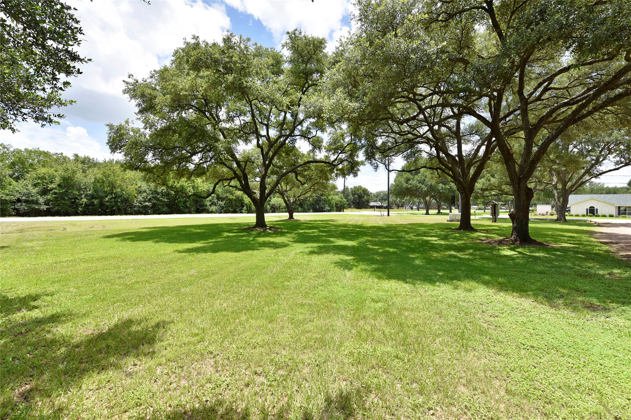 14323 Buffalo Street Property Photo 14