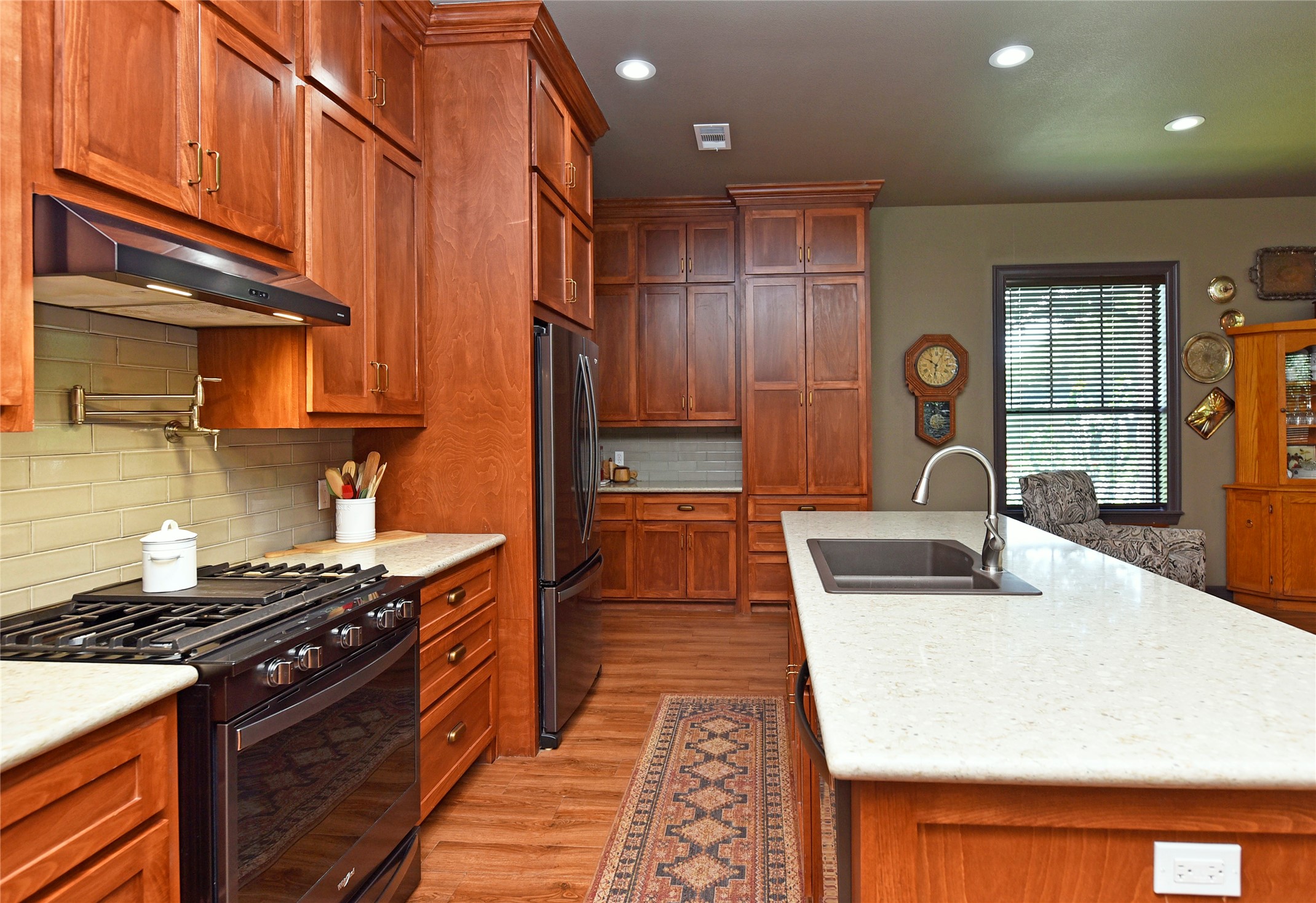 14323 Buffalo Street Property Photo 20