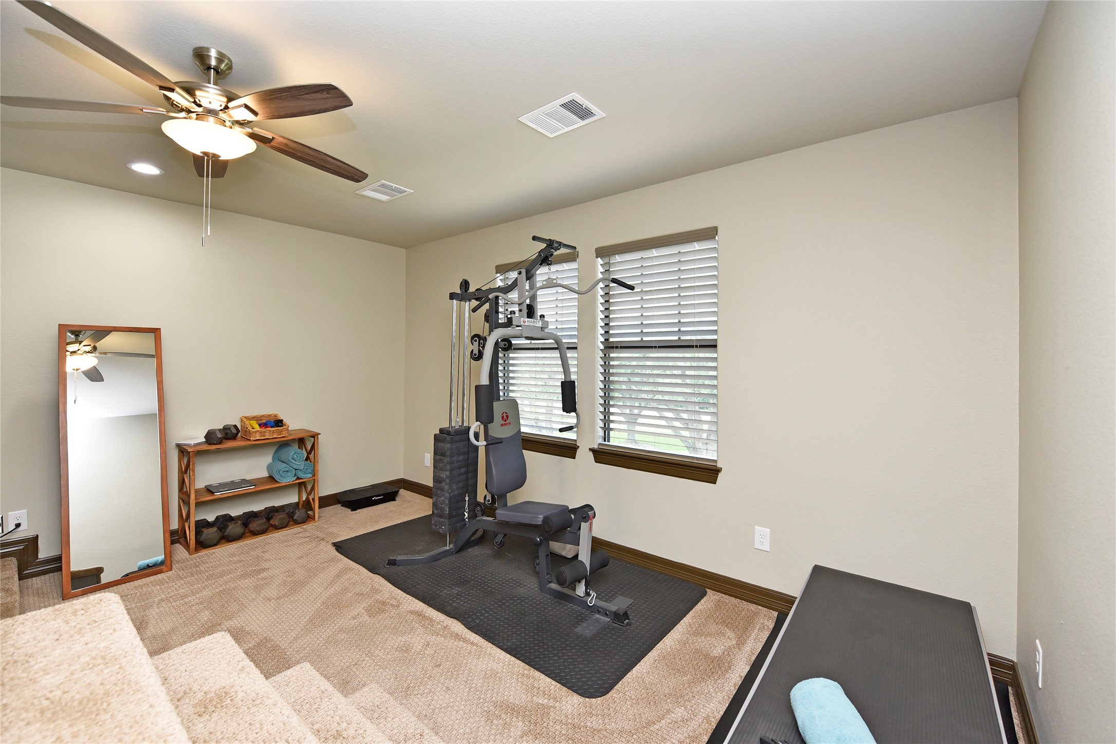 14323 Buffalo Street Property Photo 37