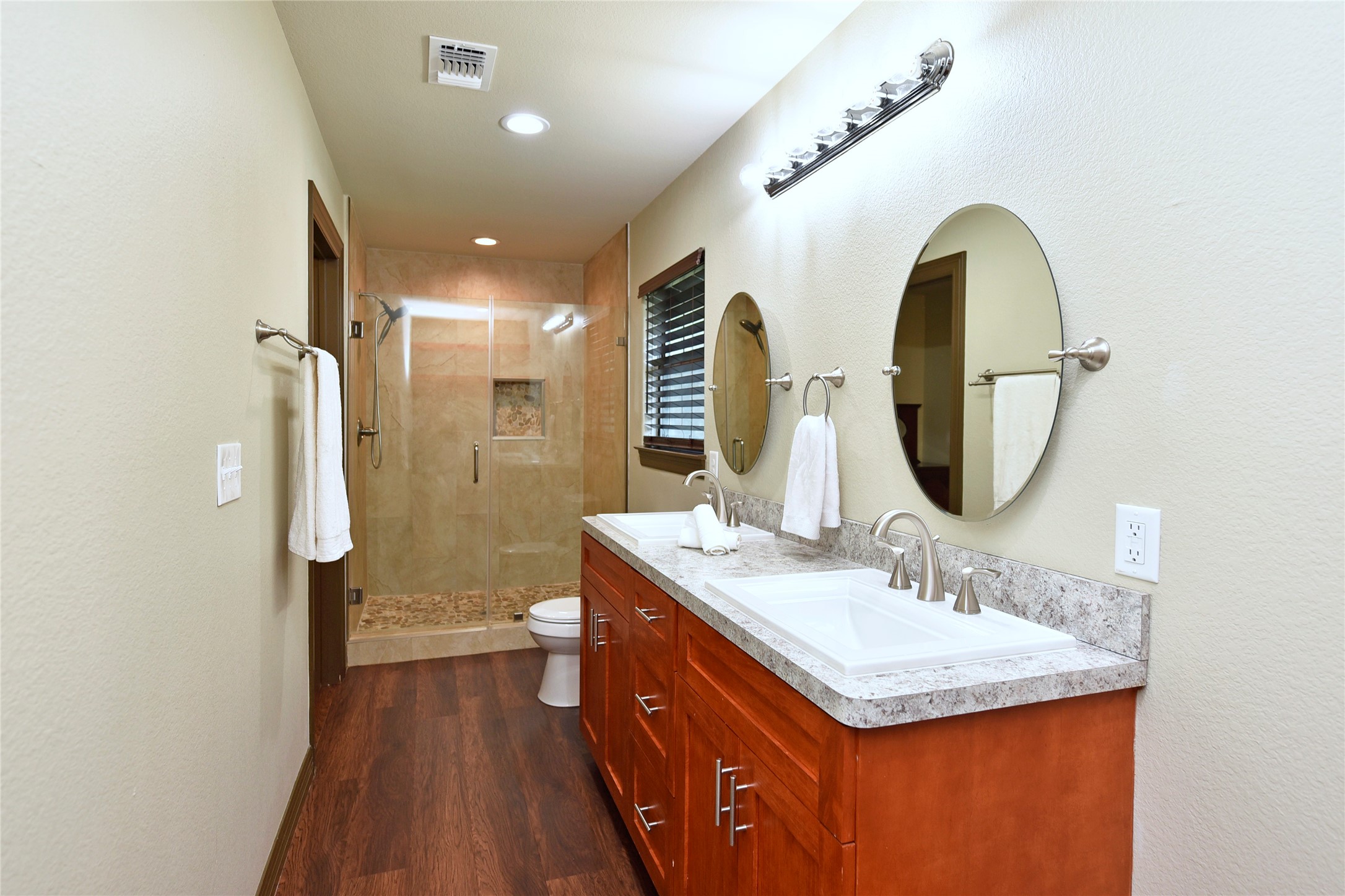 14323 Buffalo Street Property Photo 38