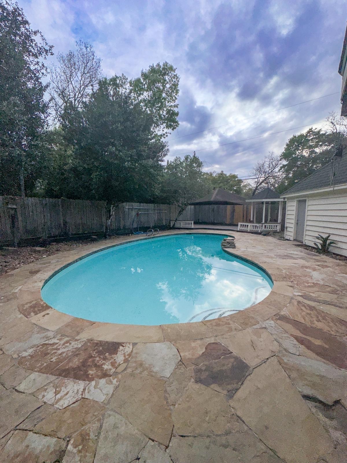 537 Natchez Park Property Photo 17