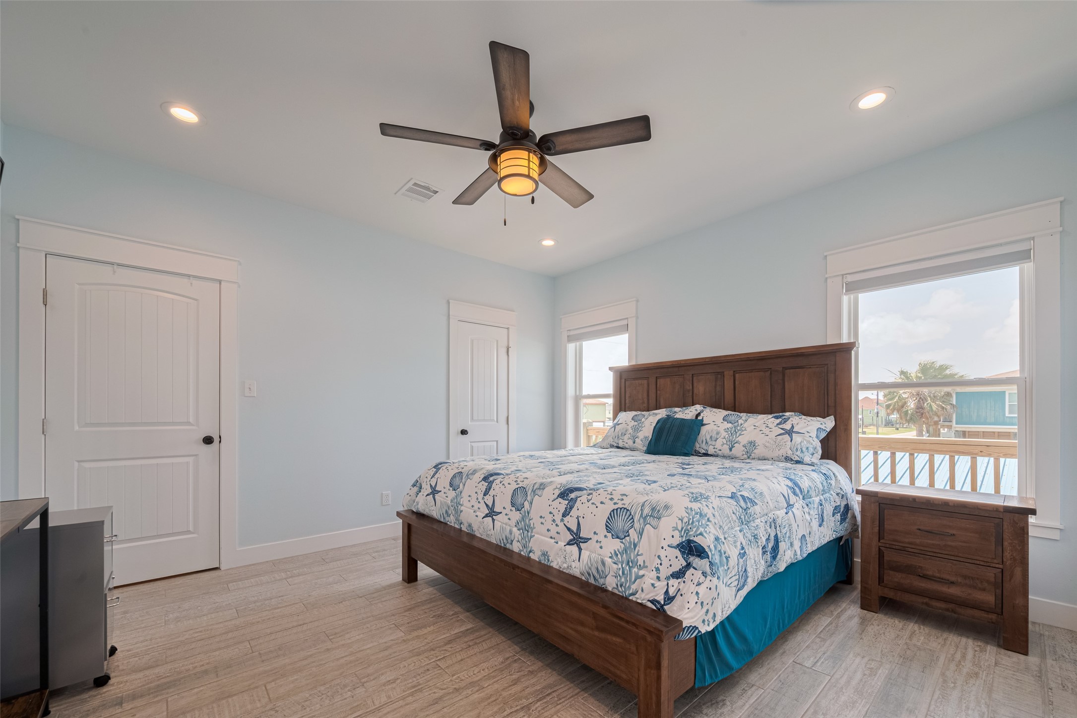 1126 Island Boulevard Property Photo 15