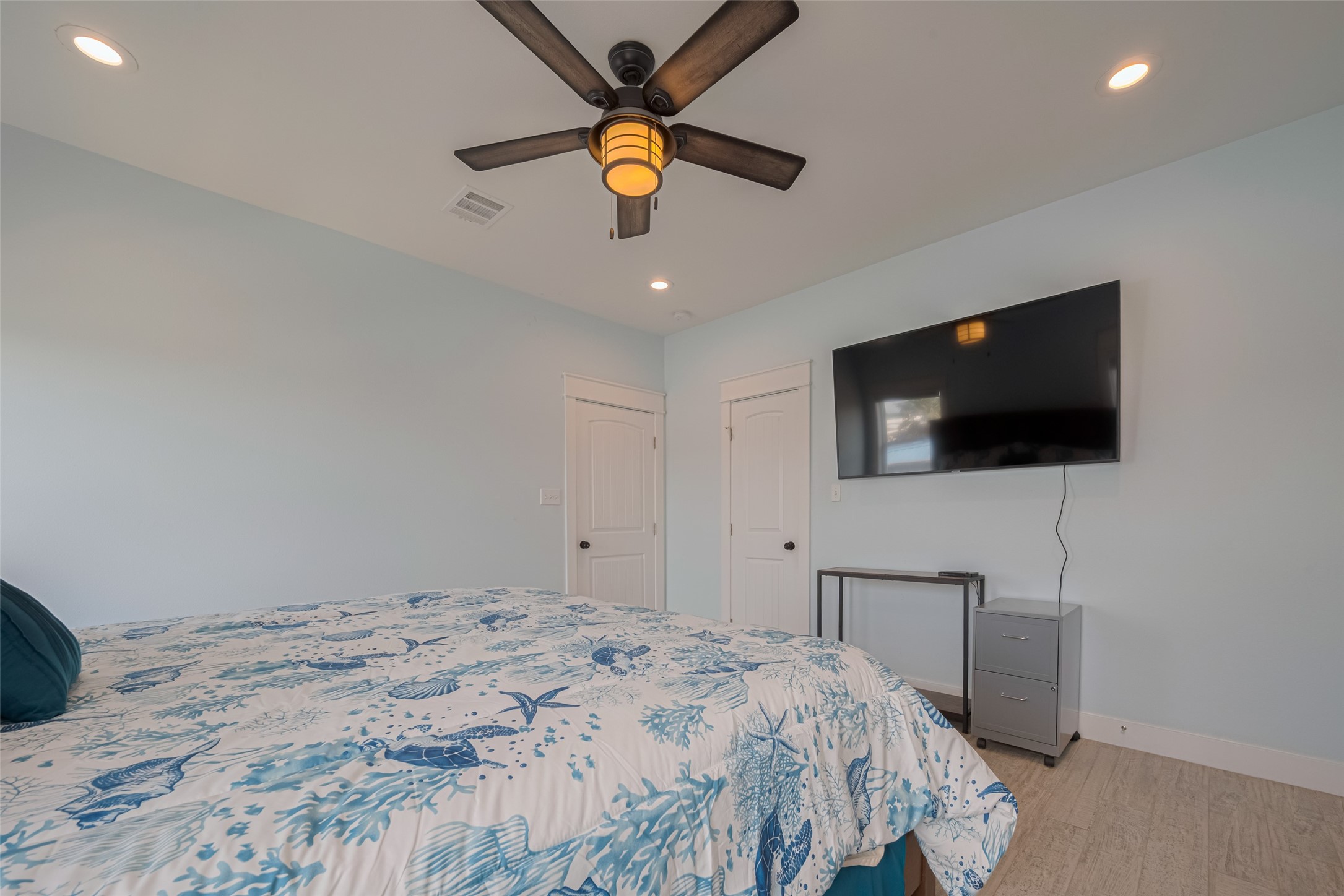 1126 Island Boulevard Property Photo 16